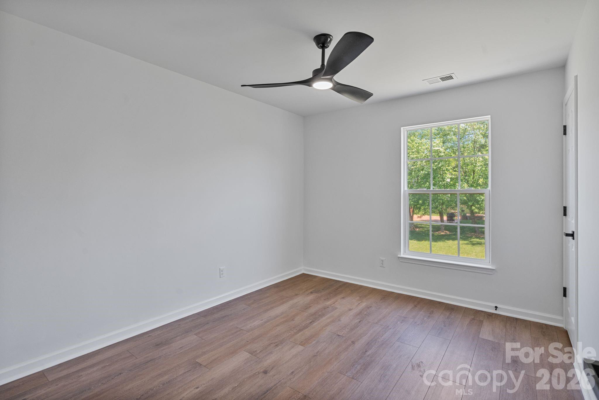 10410 Roundleaf Drive Property Photo 36