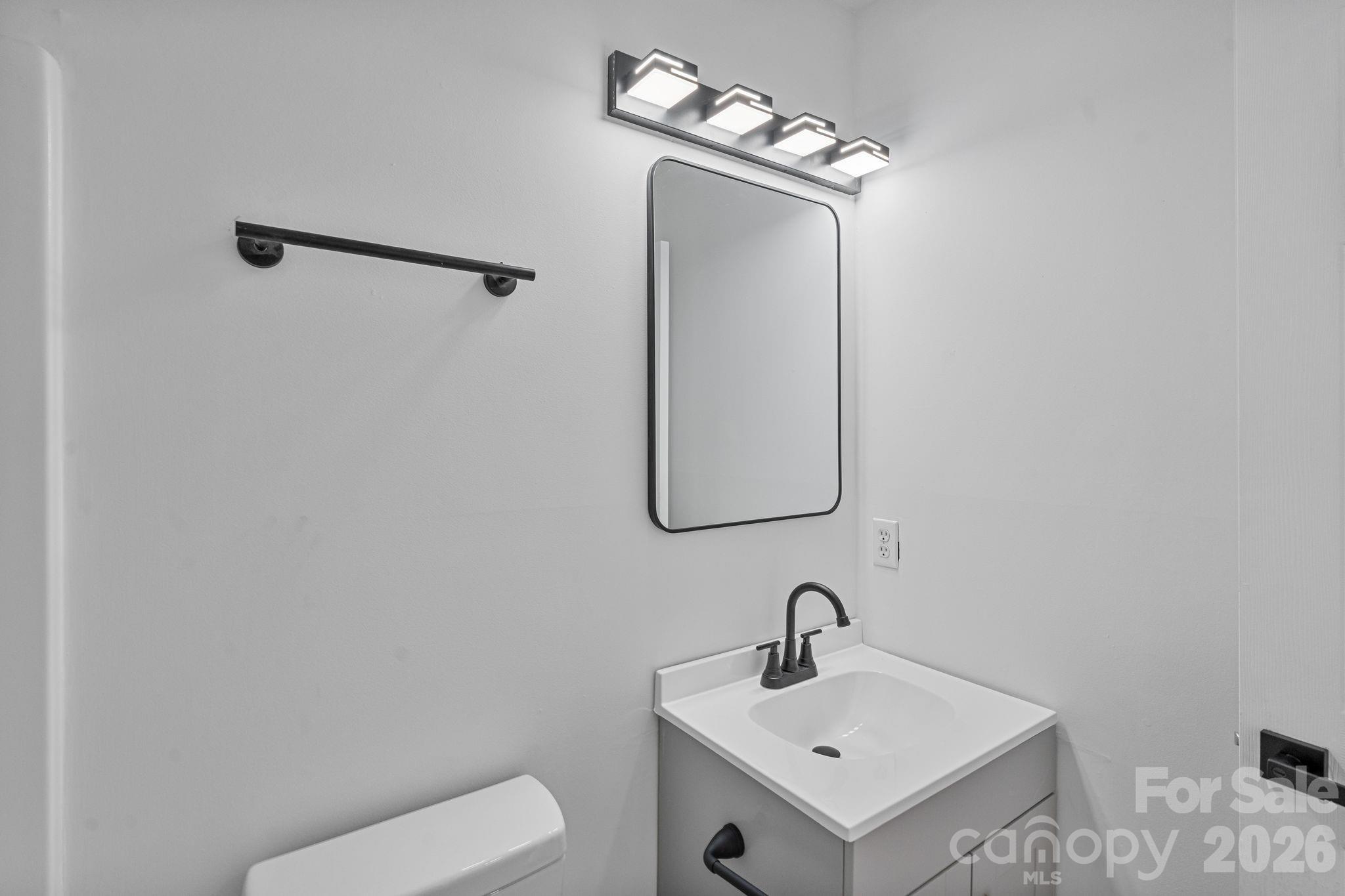 10410 Roundleaf Drive Property Photo 38