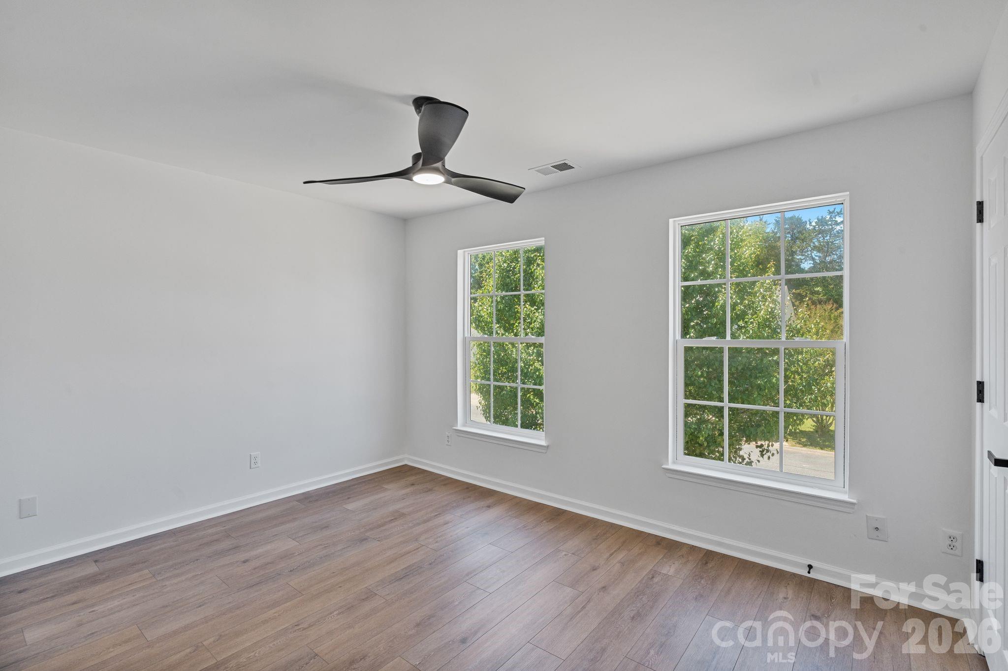 10410 Roundleaf Drive Property Photo 41