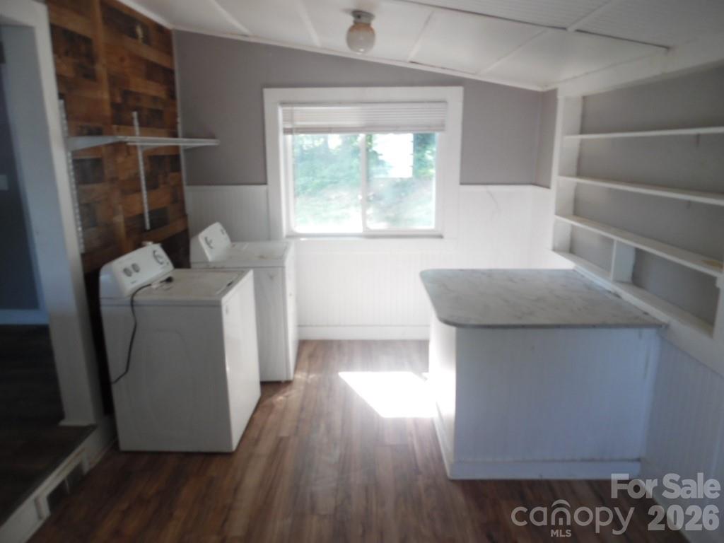 4749 Crowders Crest Drive Property Photo 9