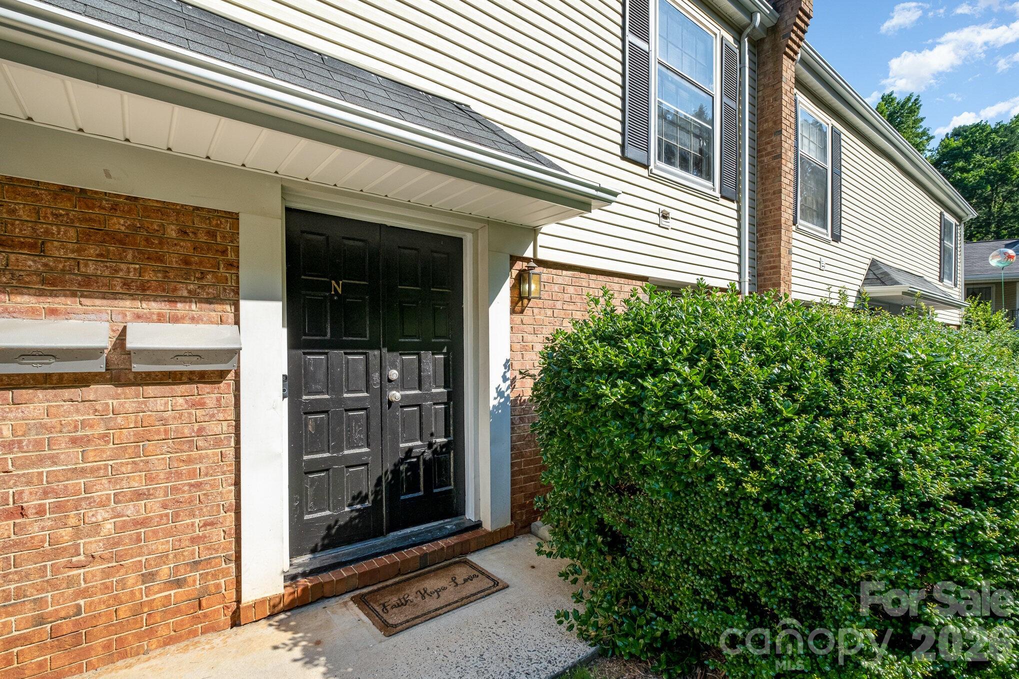4609 Coronado Drive N Property Photo 1