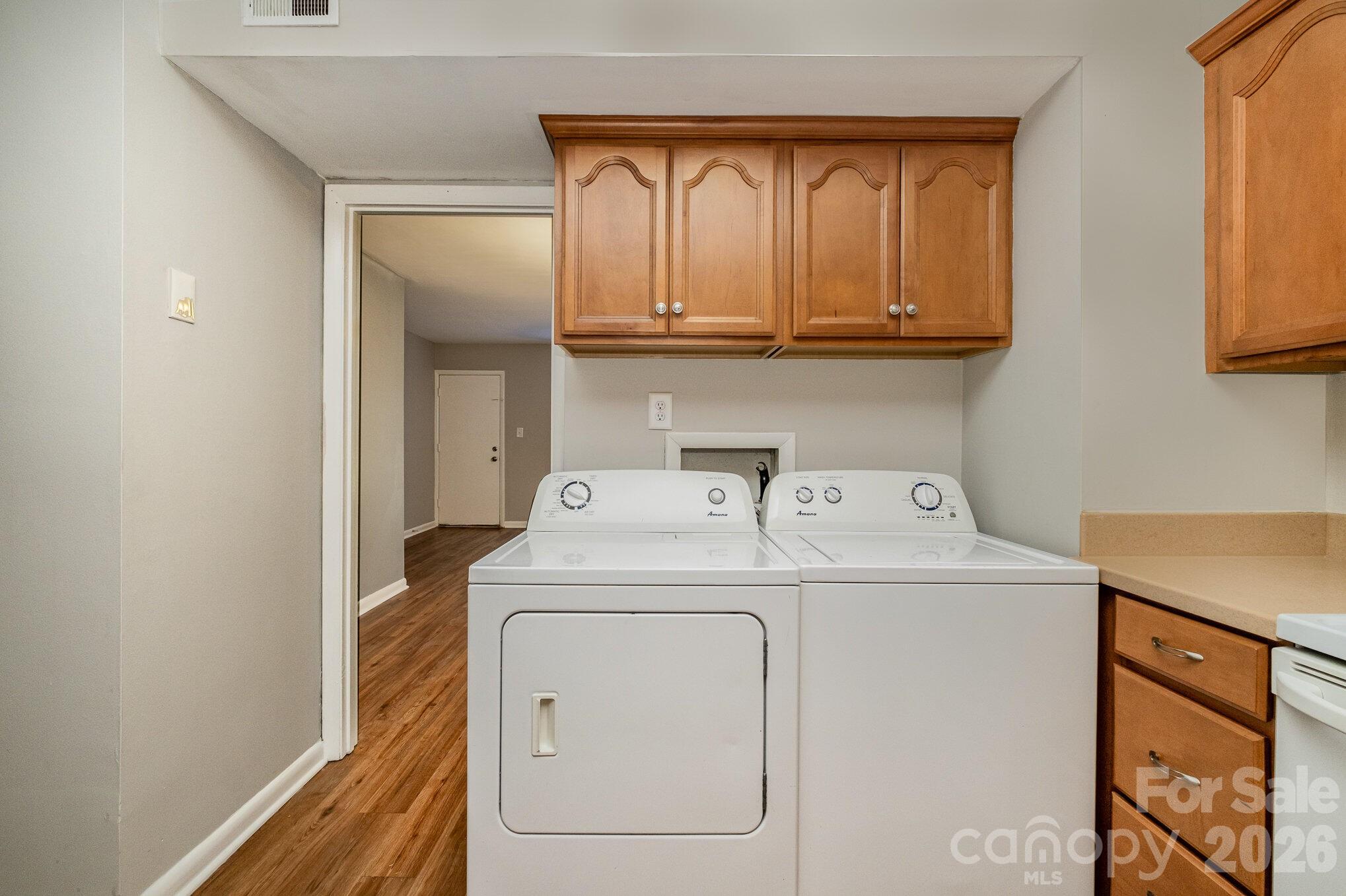 4609 Coronado Drive N Property Photo 7