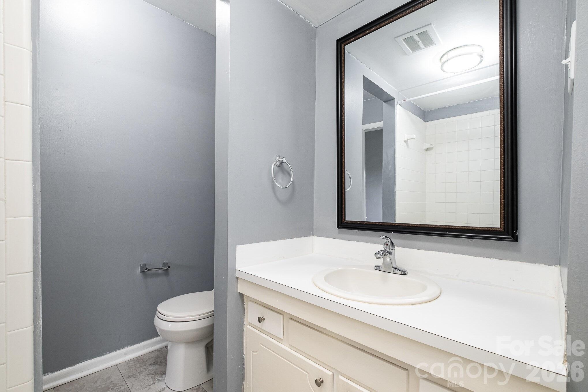 4609 Coronado Drive N Property Photo 14