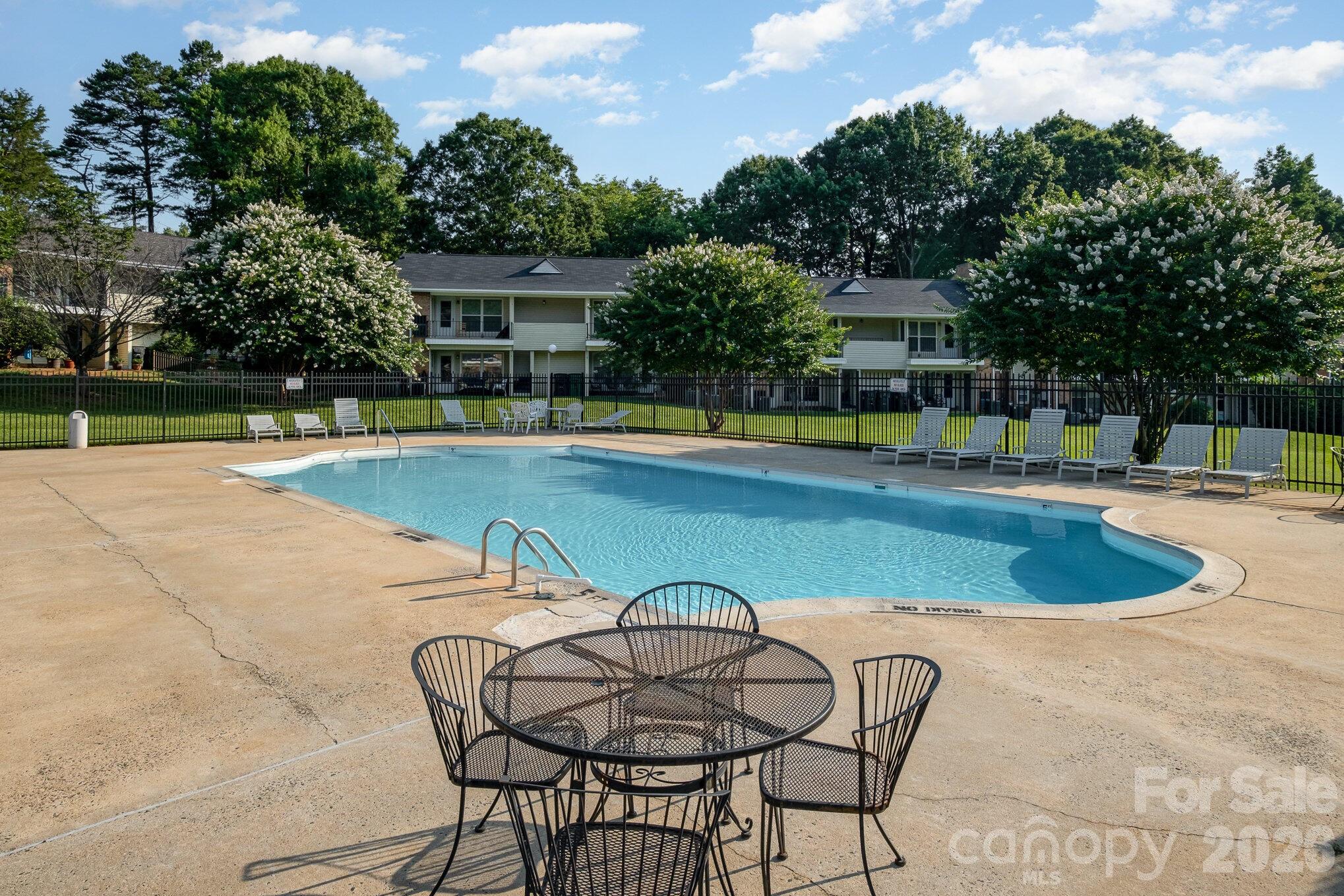 4609 Coronado Drive N Property Photo 19