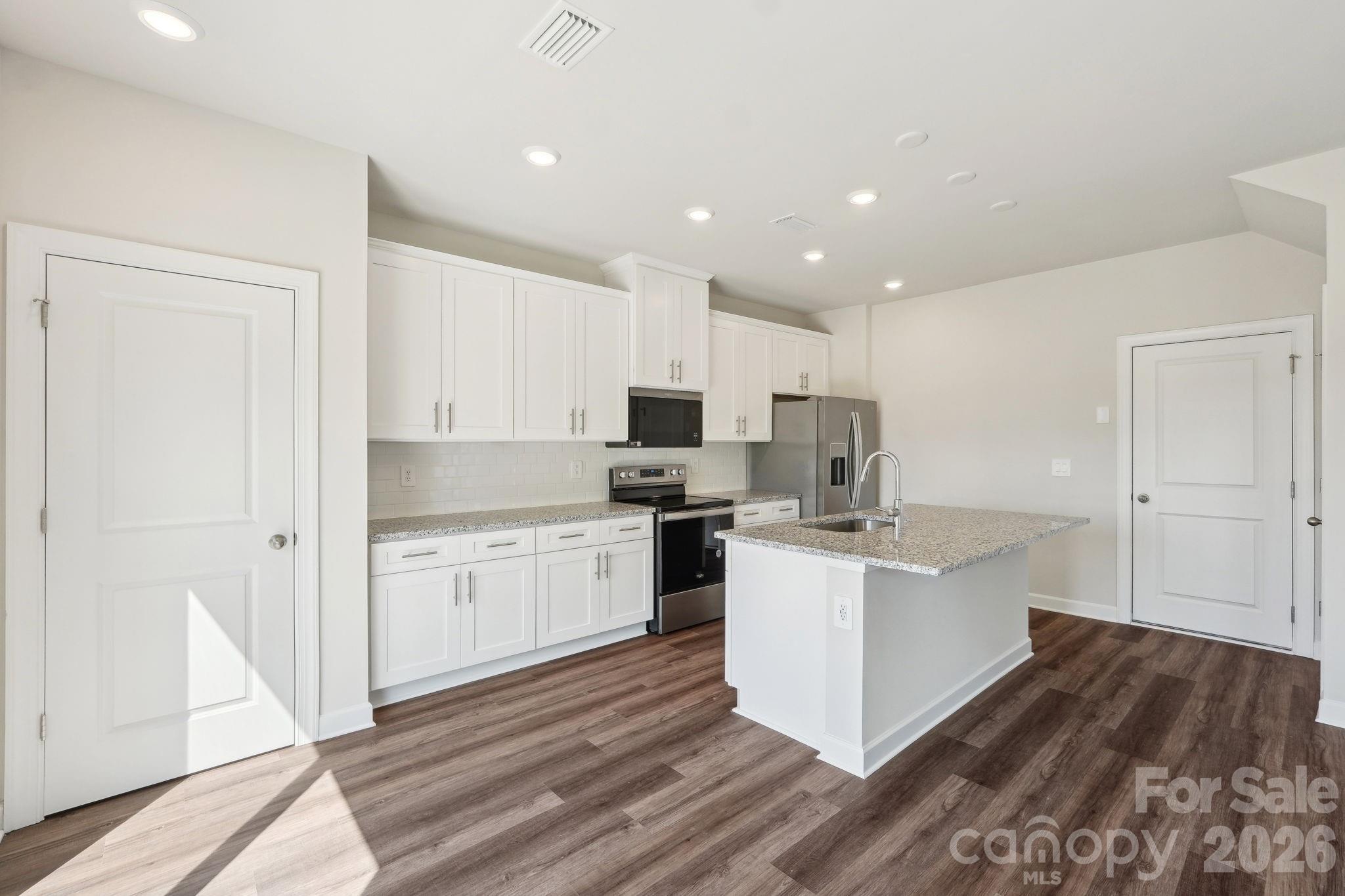 5511 Chambray Terrace Property Photo 10
