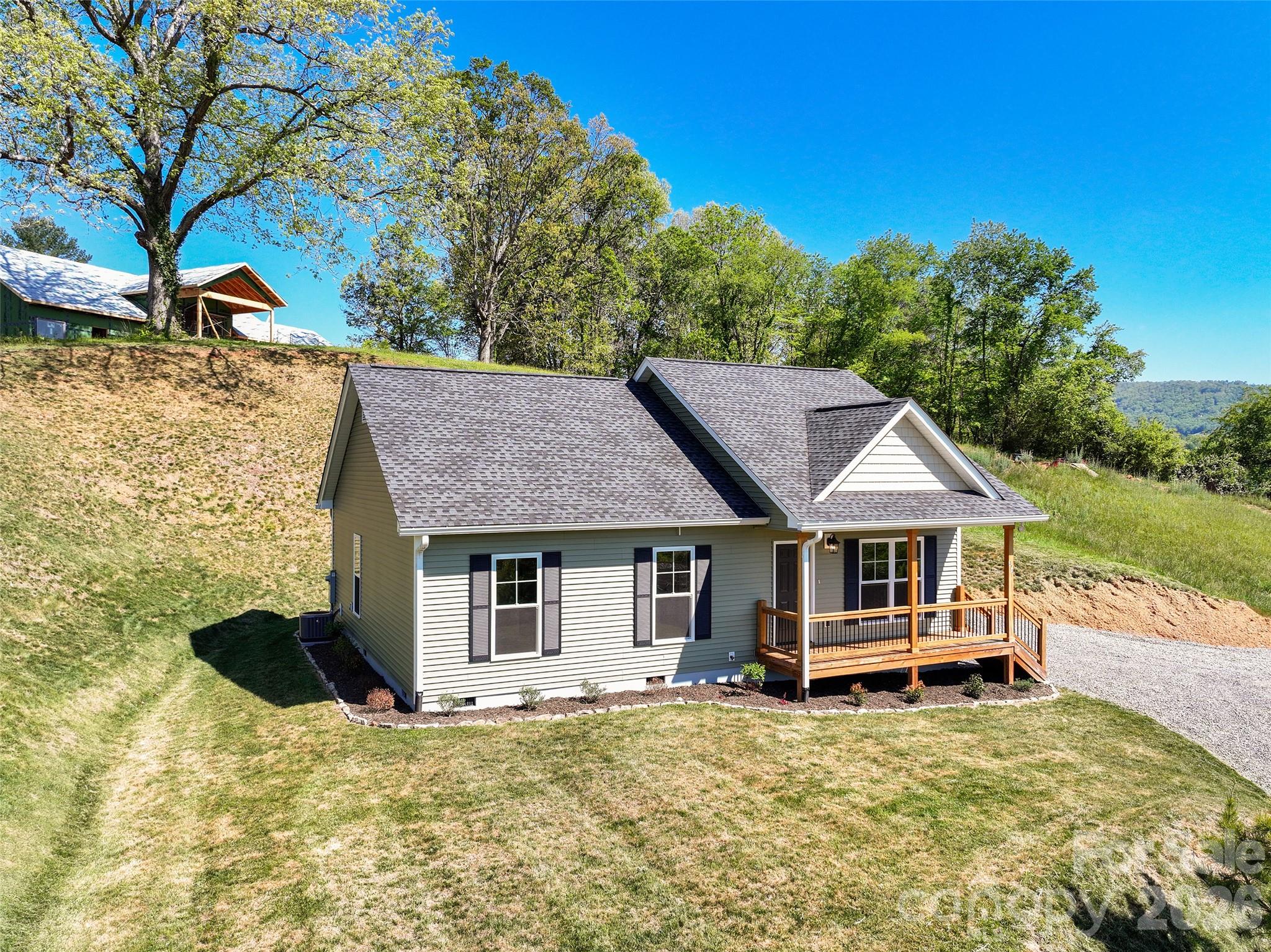 373 Barefoot Ridge Property Photo 3