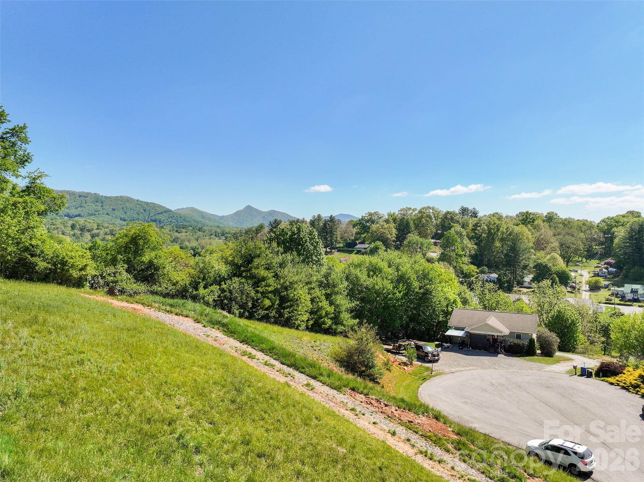 373 Barefoot Ridge Property Photo 5