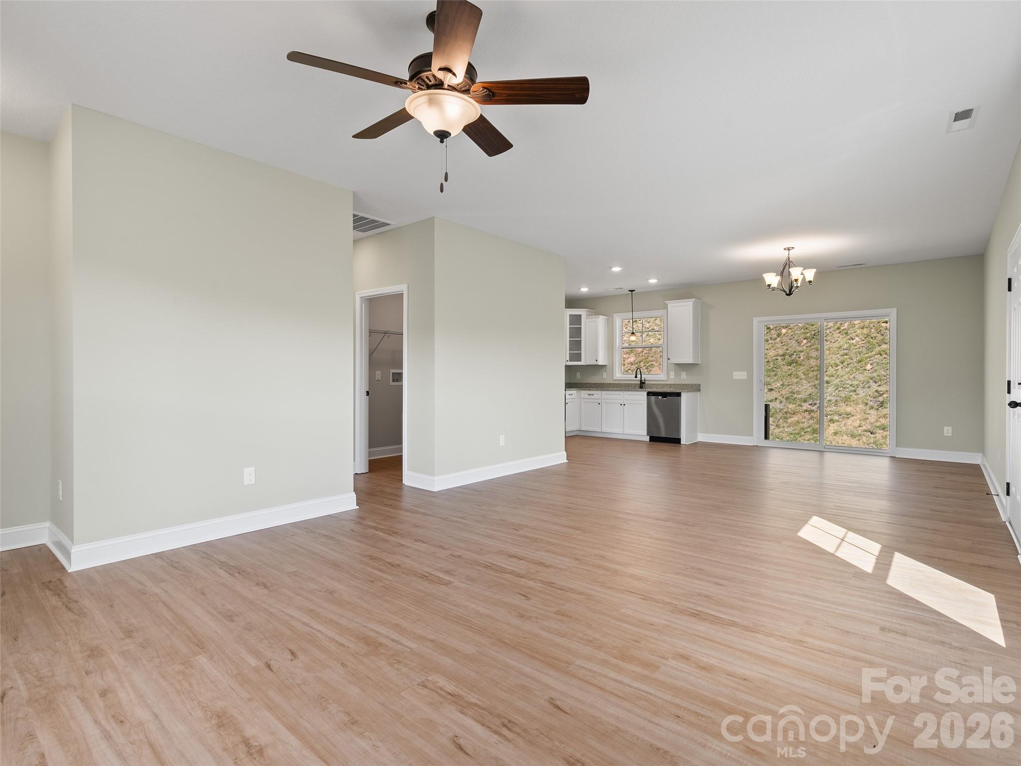 373 Barefoot Ridge Property Photo 12