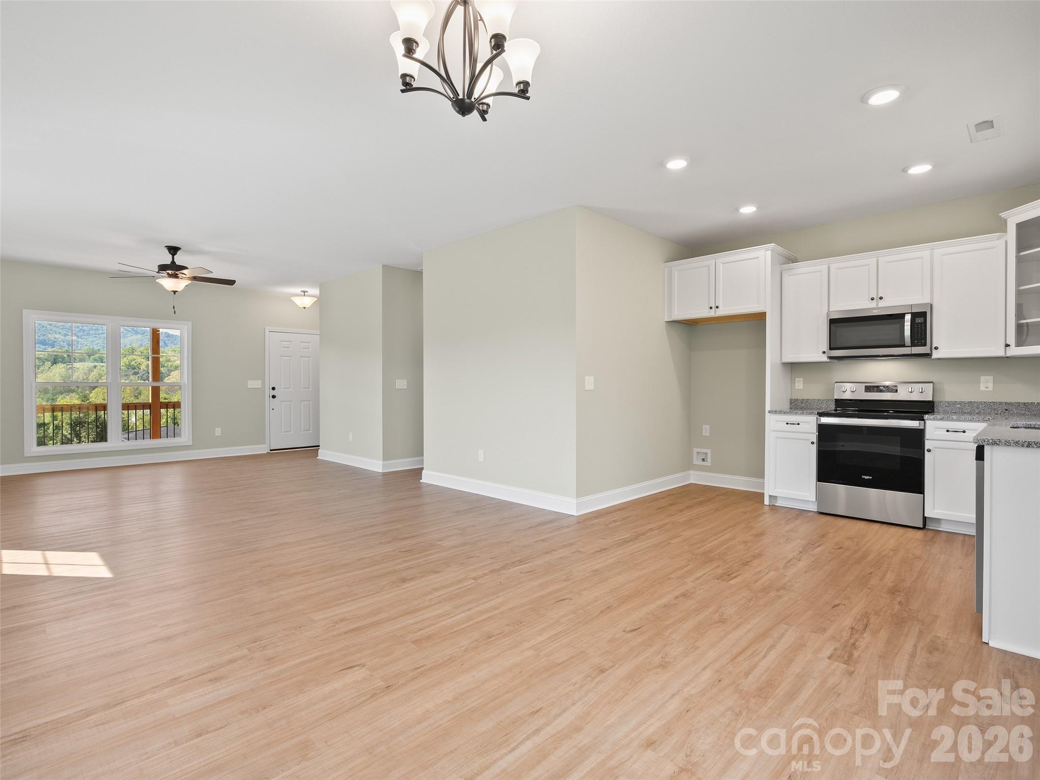 373 Barefoot Ridge Property Photo 13
