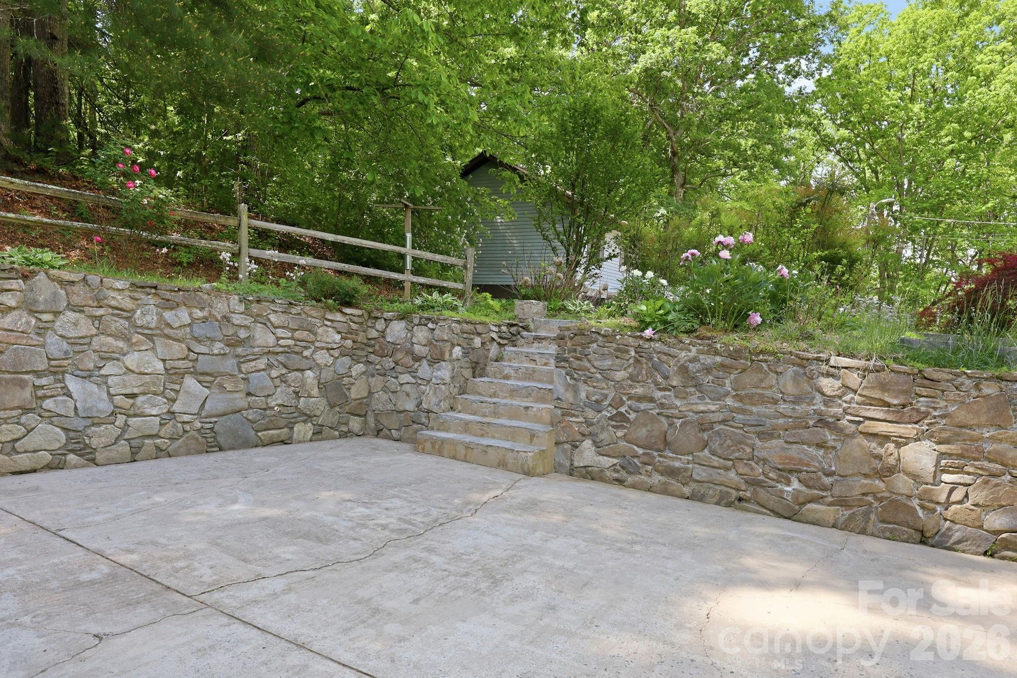 1 Mountain Heritage Place Property Photo 44
