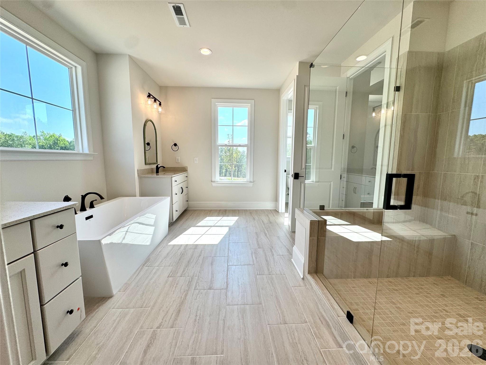 250 Colton Place 11 Property Photo 21