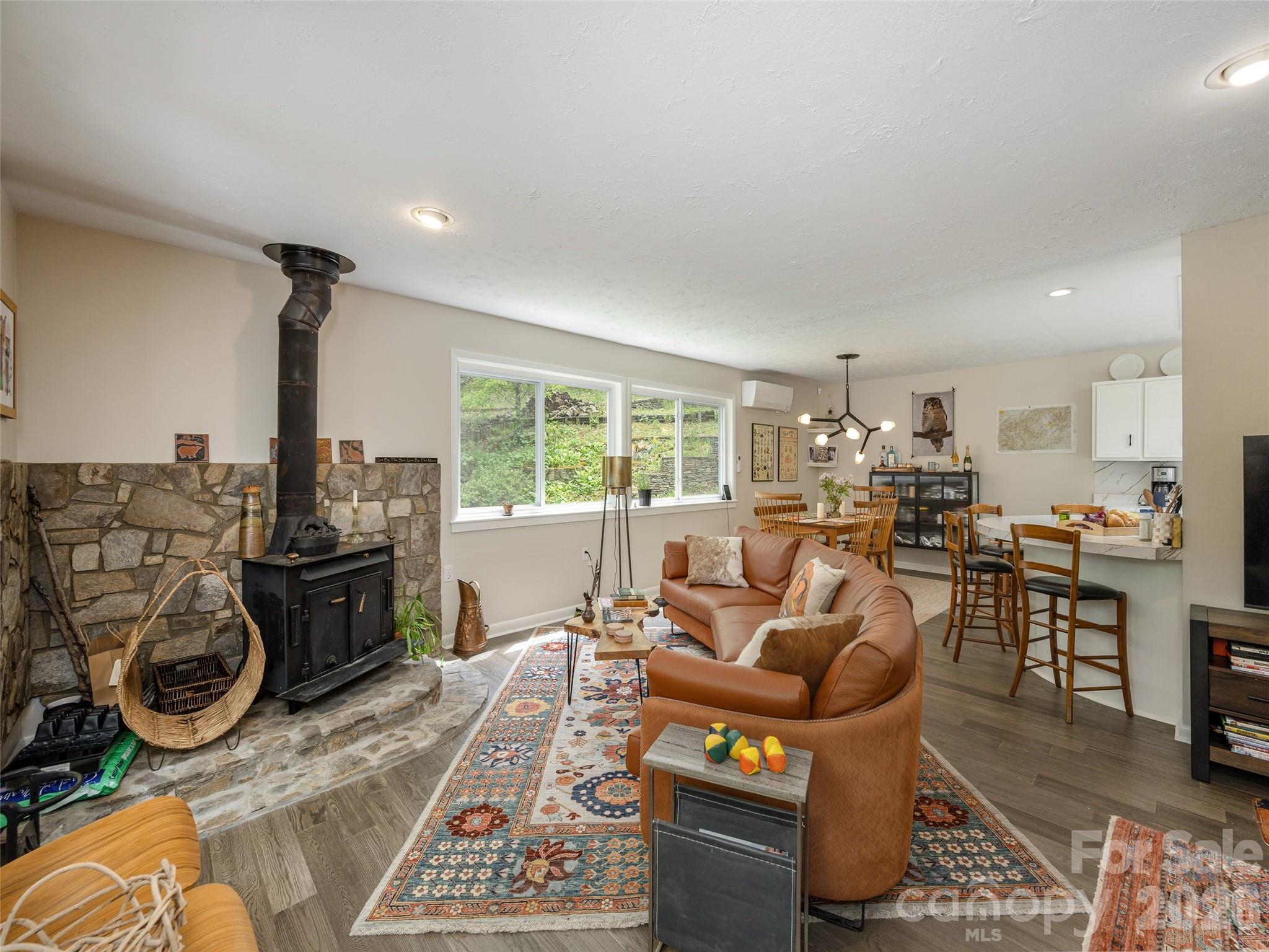 411 Patton Mountain Road Property Photo 3