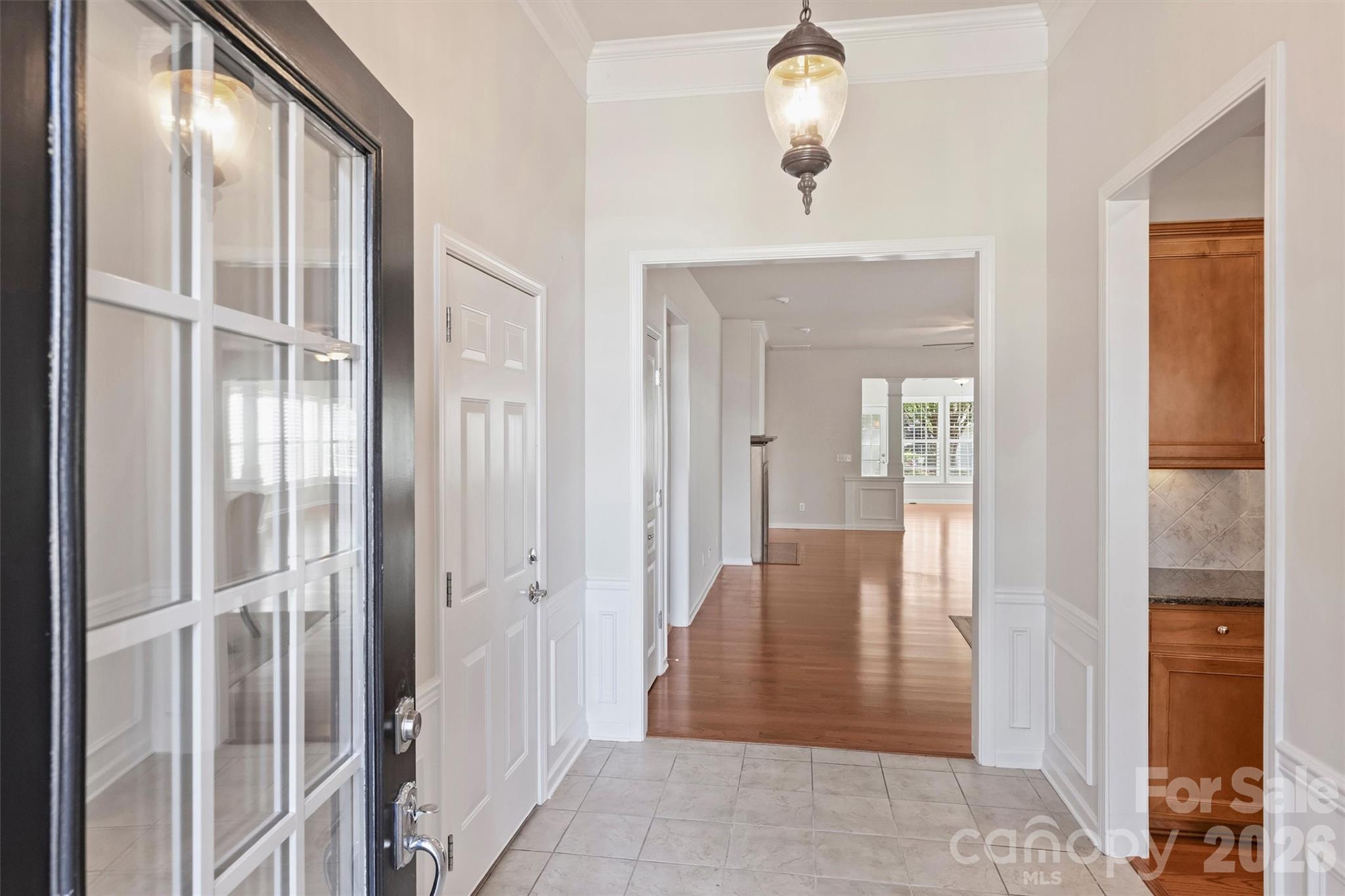 23116 Kingfisher Drive Property Photo 3