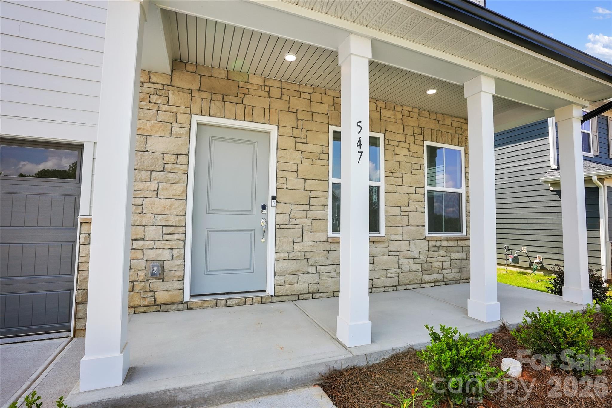 547 Cottage Garden Lane Property Photo 3