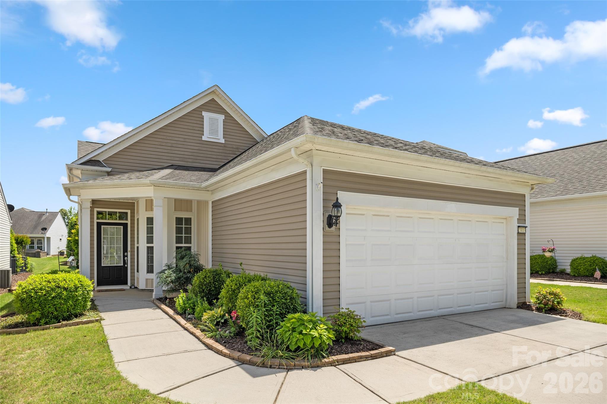 23113 Whimbrel Circle Property Photo 1