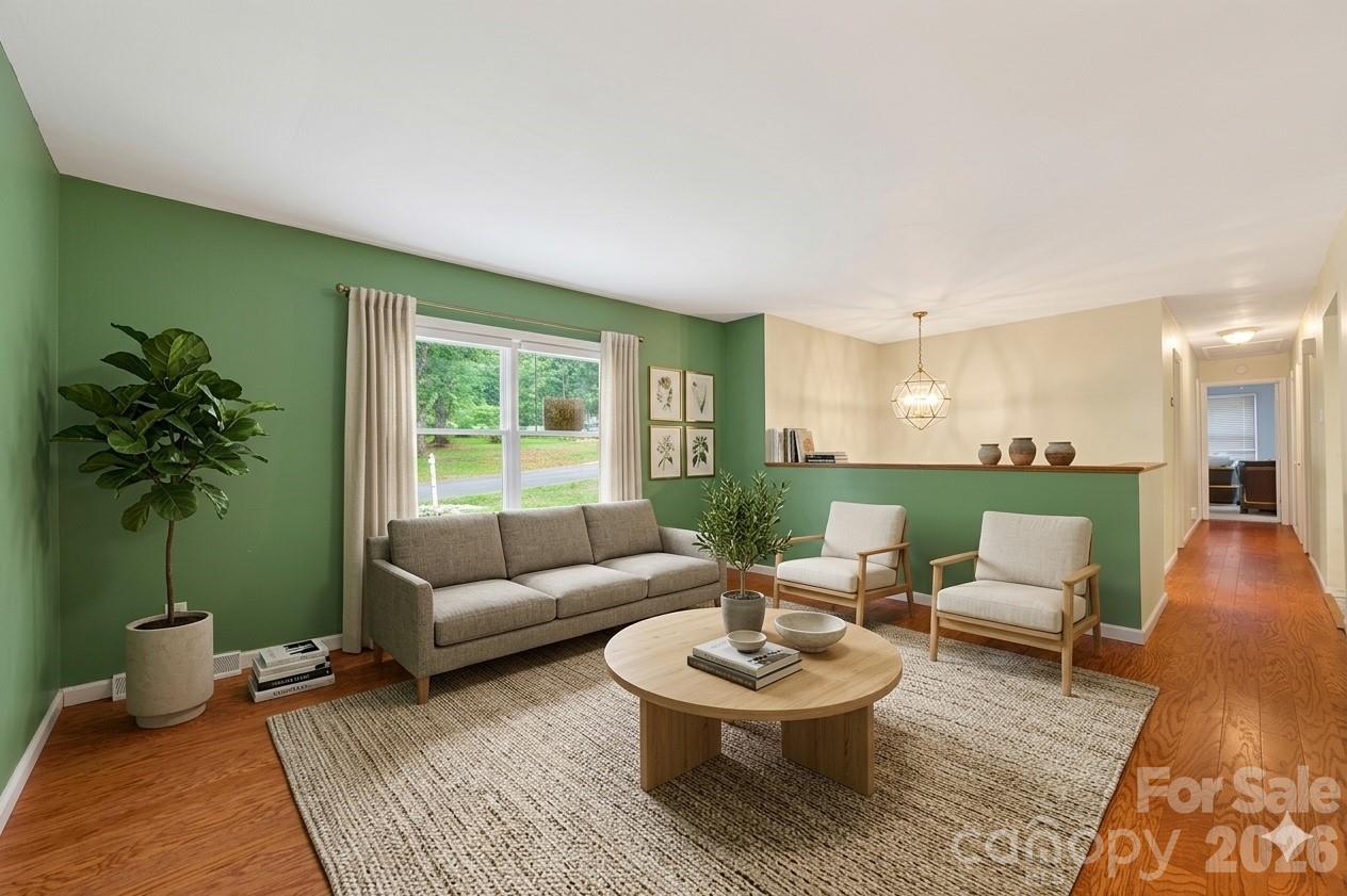 501 Old Farm Road Property Photo 4