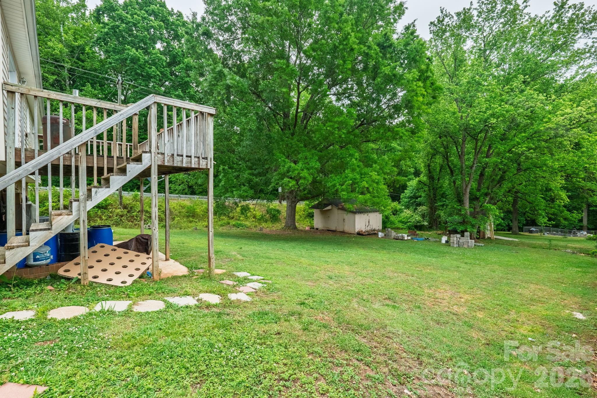 501 Old Farm Road Property Photo 32