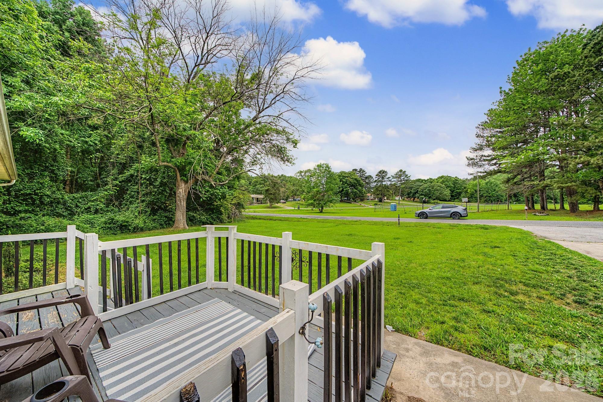 630 Ginger Cake Road Property Photo 2