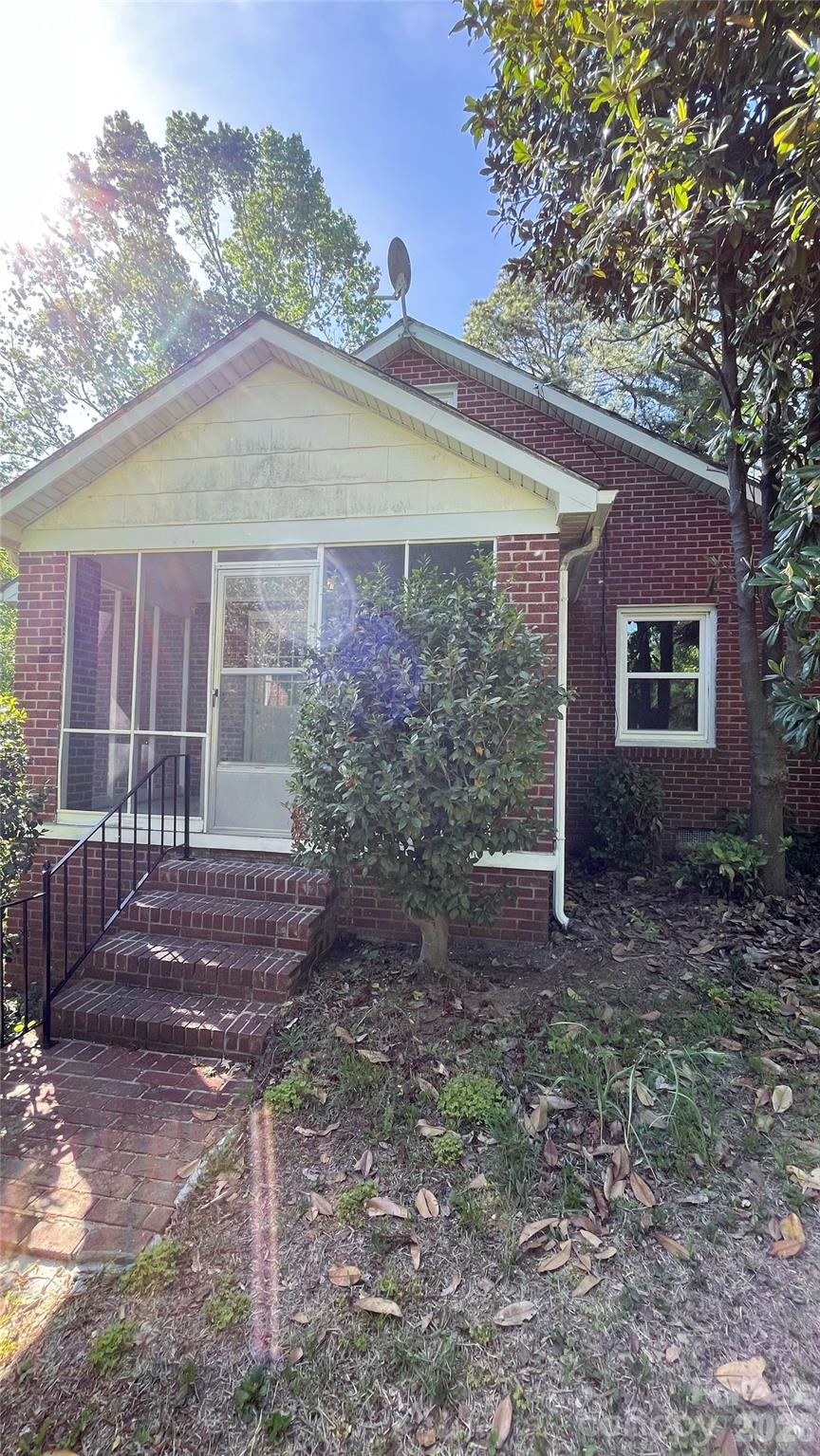 205 Sunrise Avenue Property Photo 6