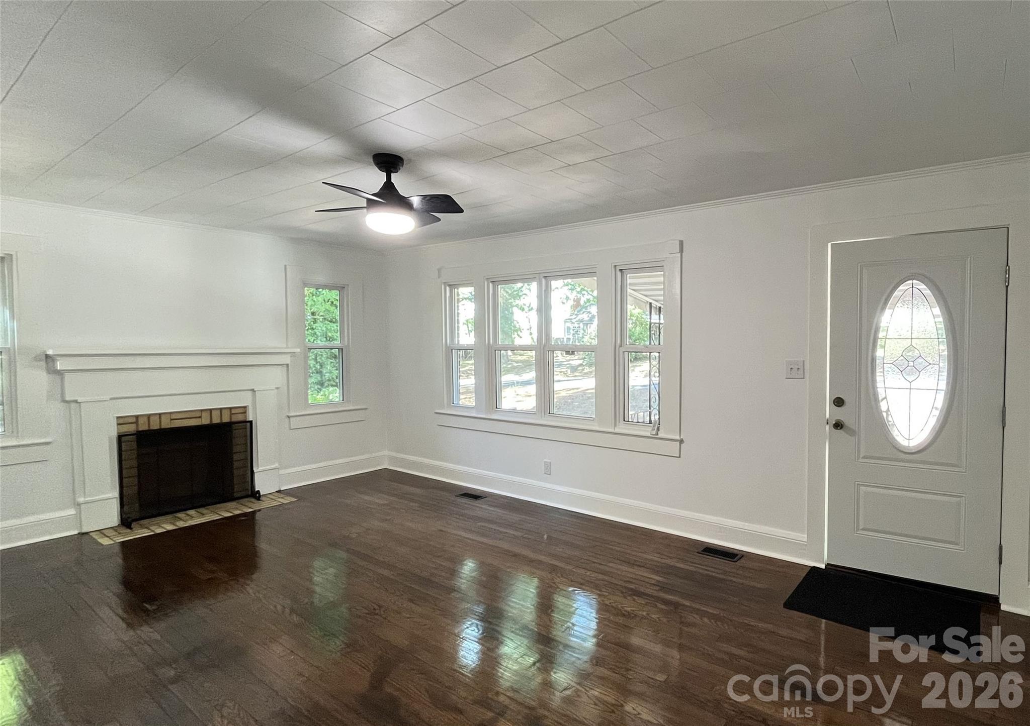 205 Sunrise Avenue Property Photo 9