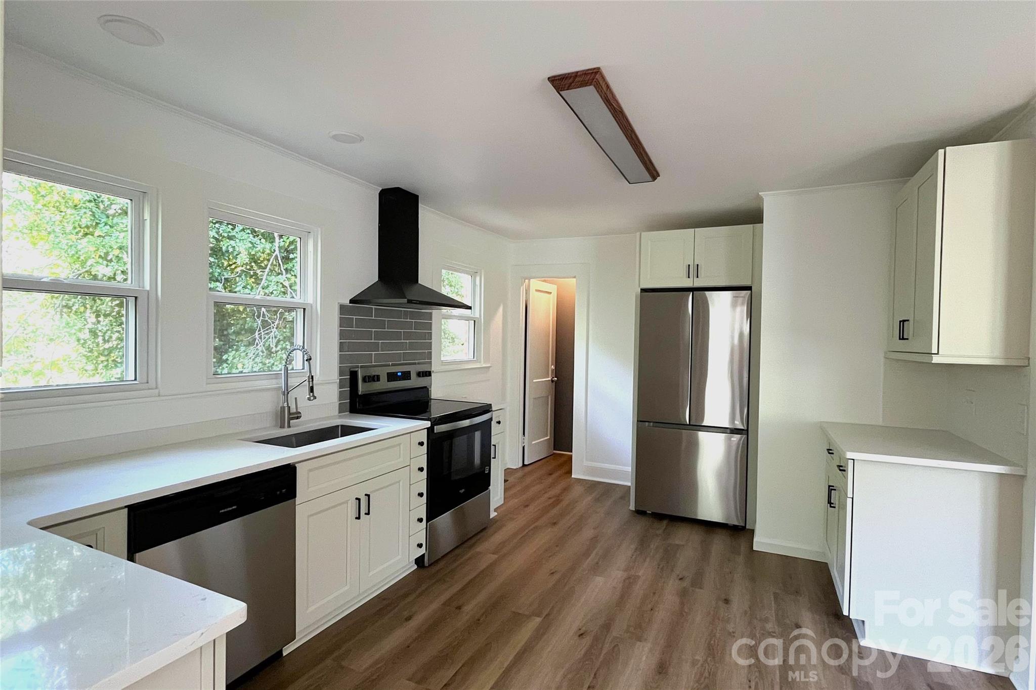 205 Sunrise Avenue Property Photo 11