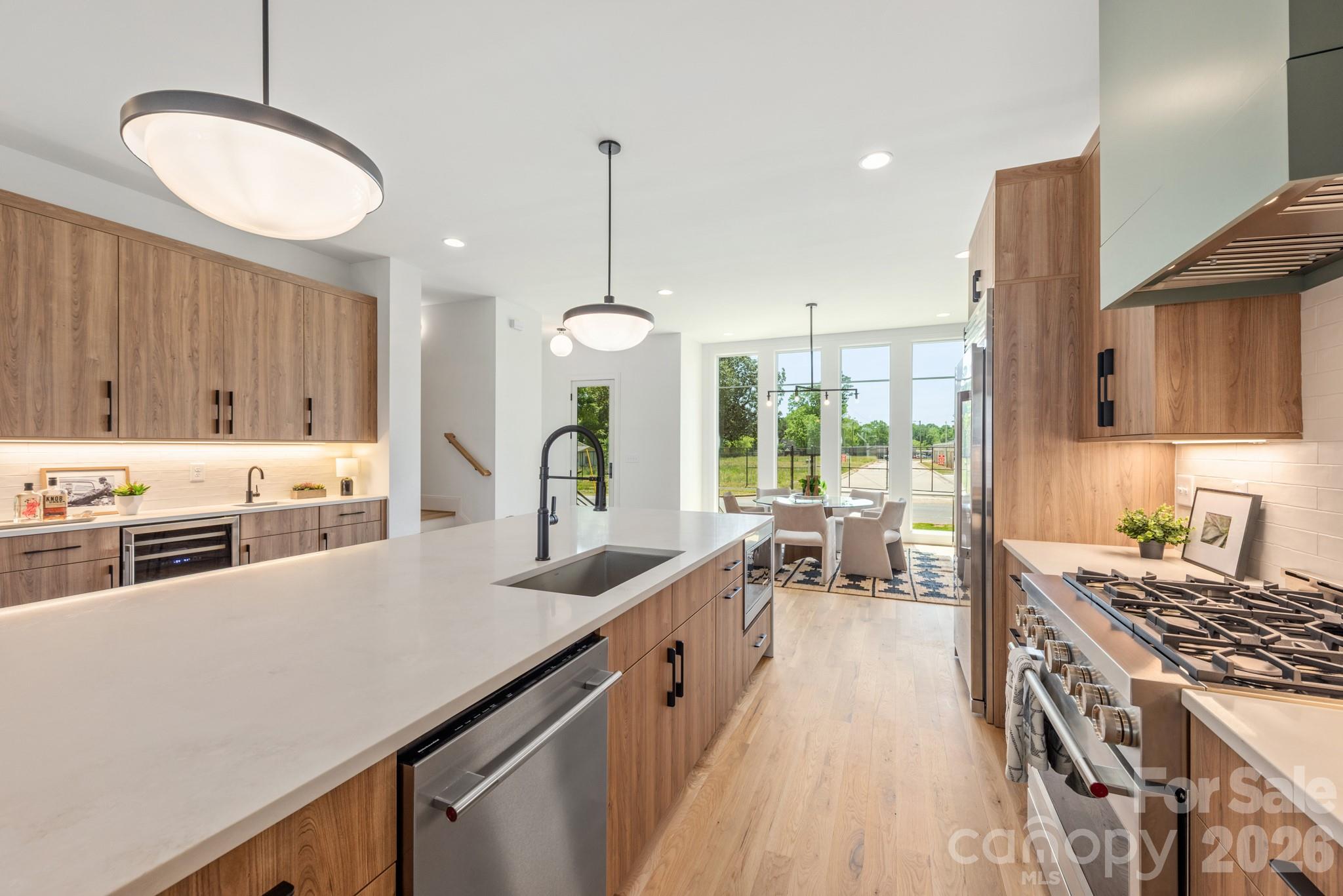 2026 Washington Avenue Property Photo 8