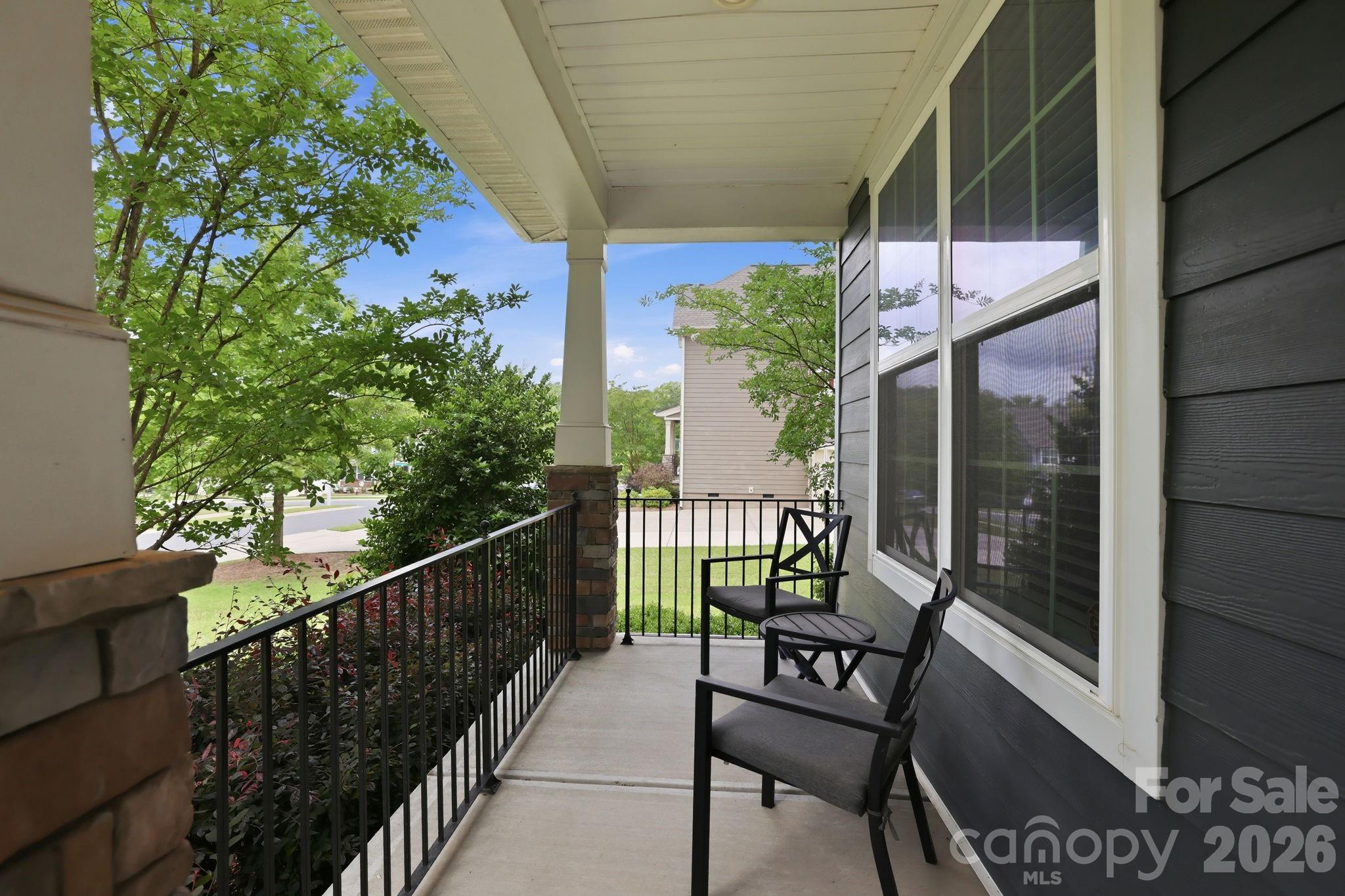 2709 Sugaree Court Property Photo 5