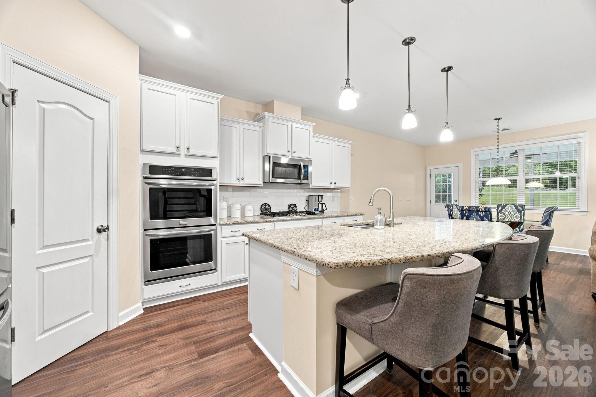 2709 Sugaree Court Property Photo 9