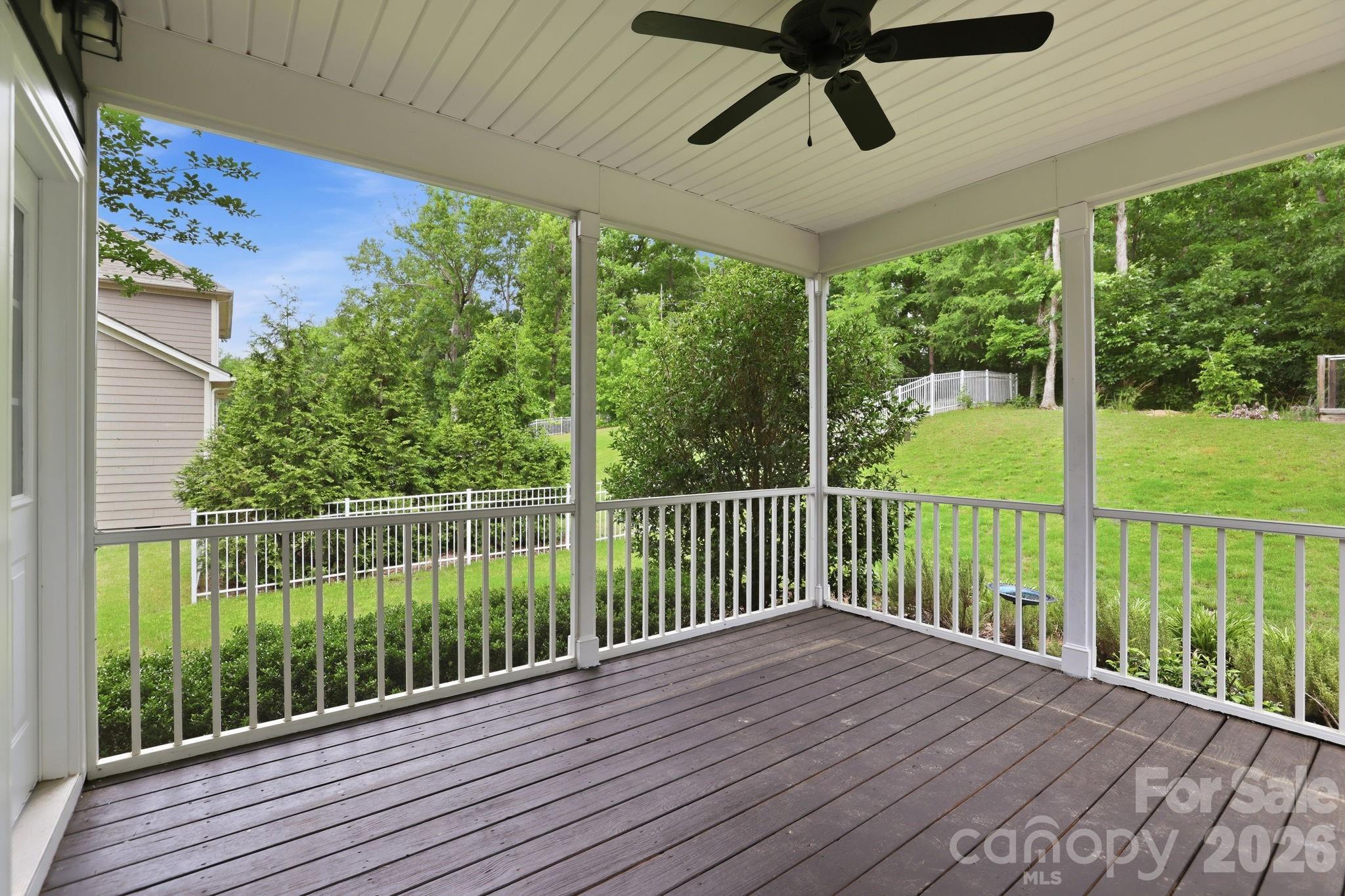 2709 Sugaree Court Property Photo 17