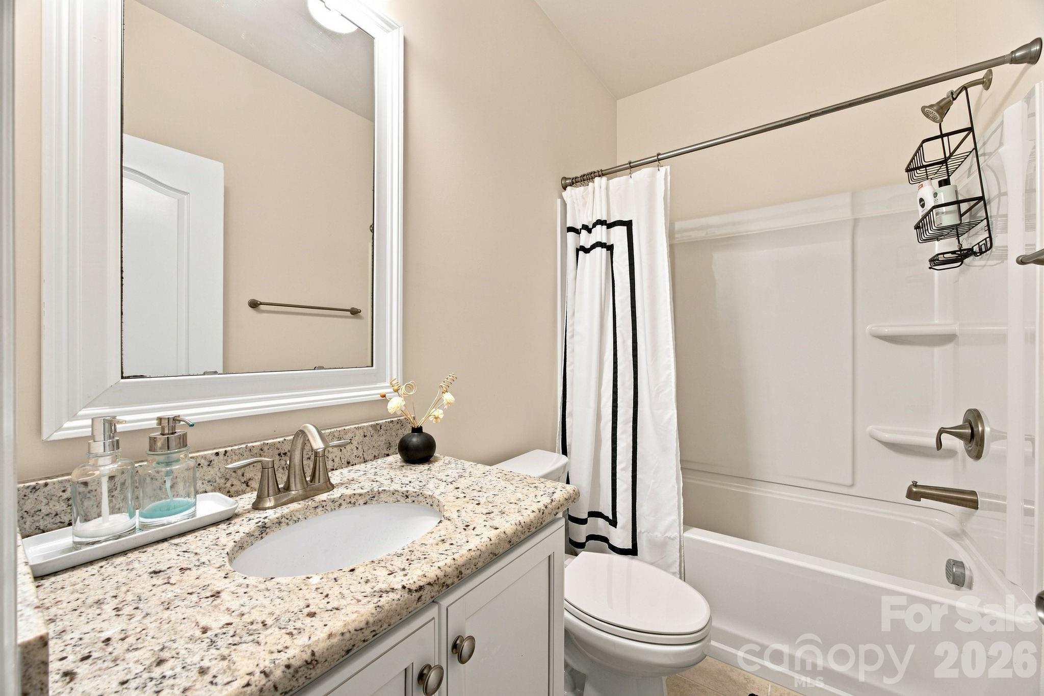2709 Sugaree Court Property Photo 24