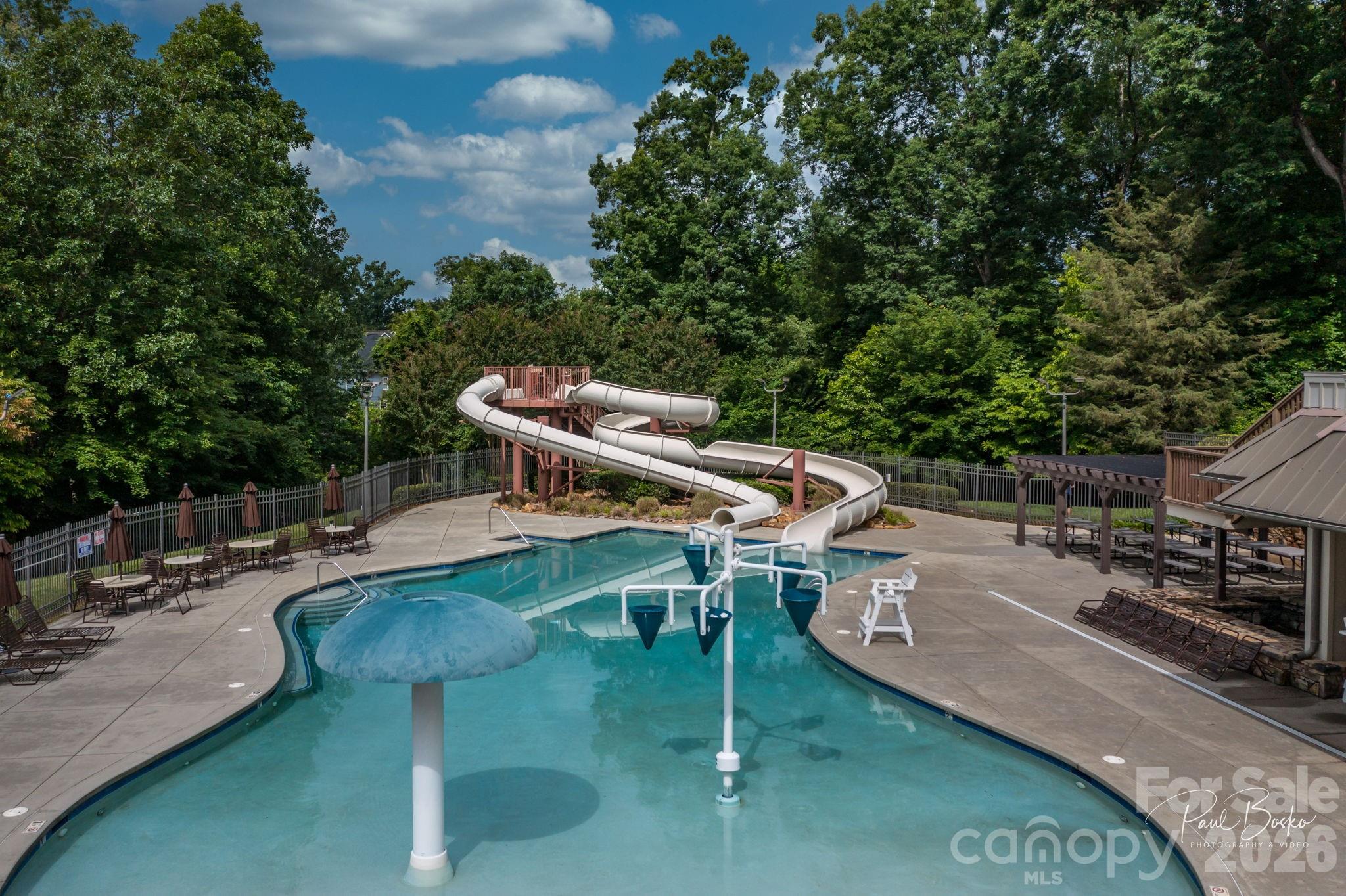 2709 Sugaree Court Property Photo 38