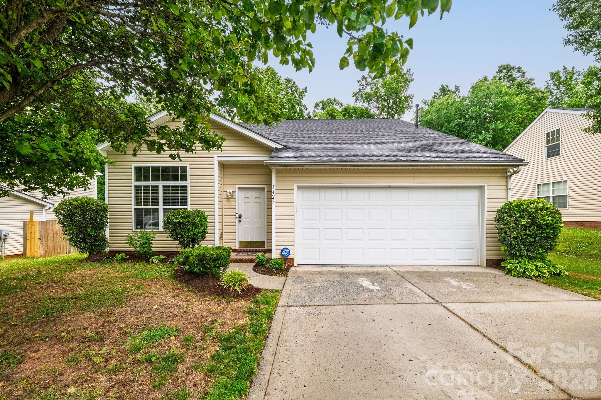 1423 Quail Street Property Photo 2