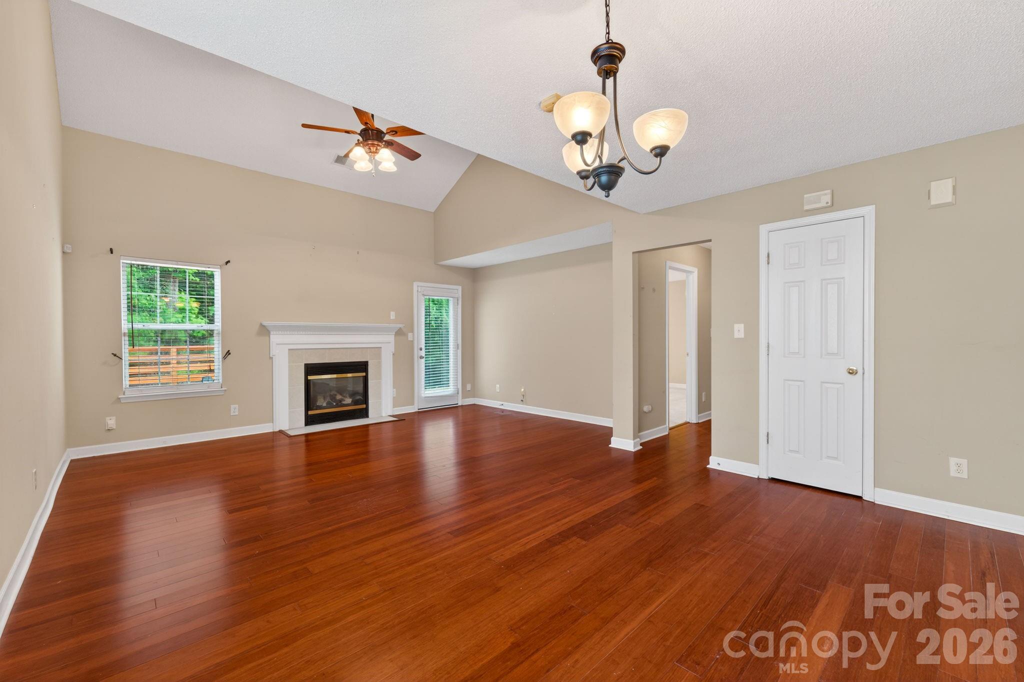 1423 Quail Street Property Photo 5