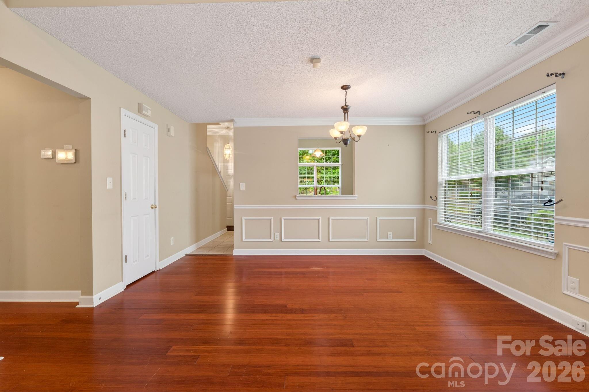 1423 Quail Street Property Photo 7