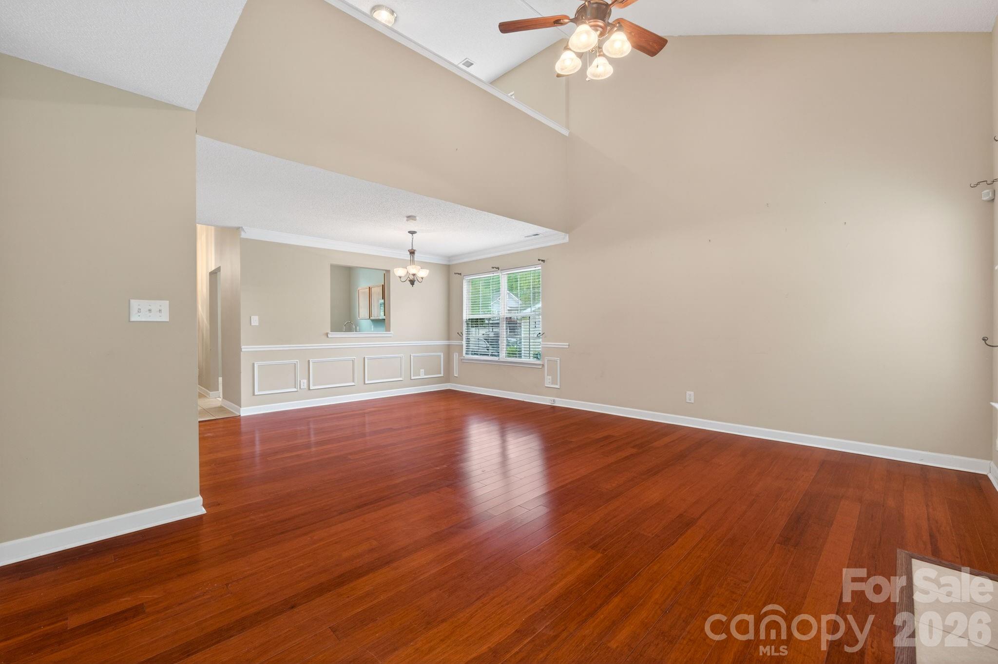 1423 Quail Street Property Photo 11