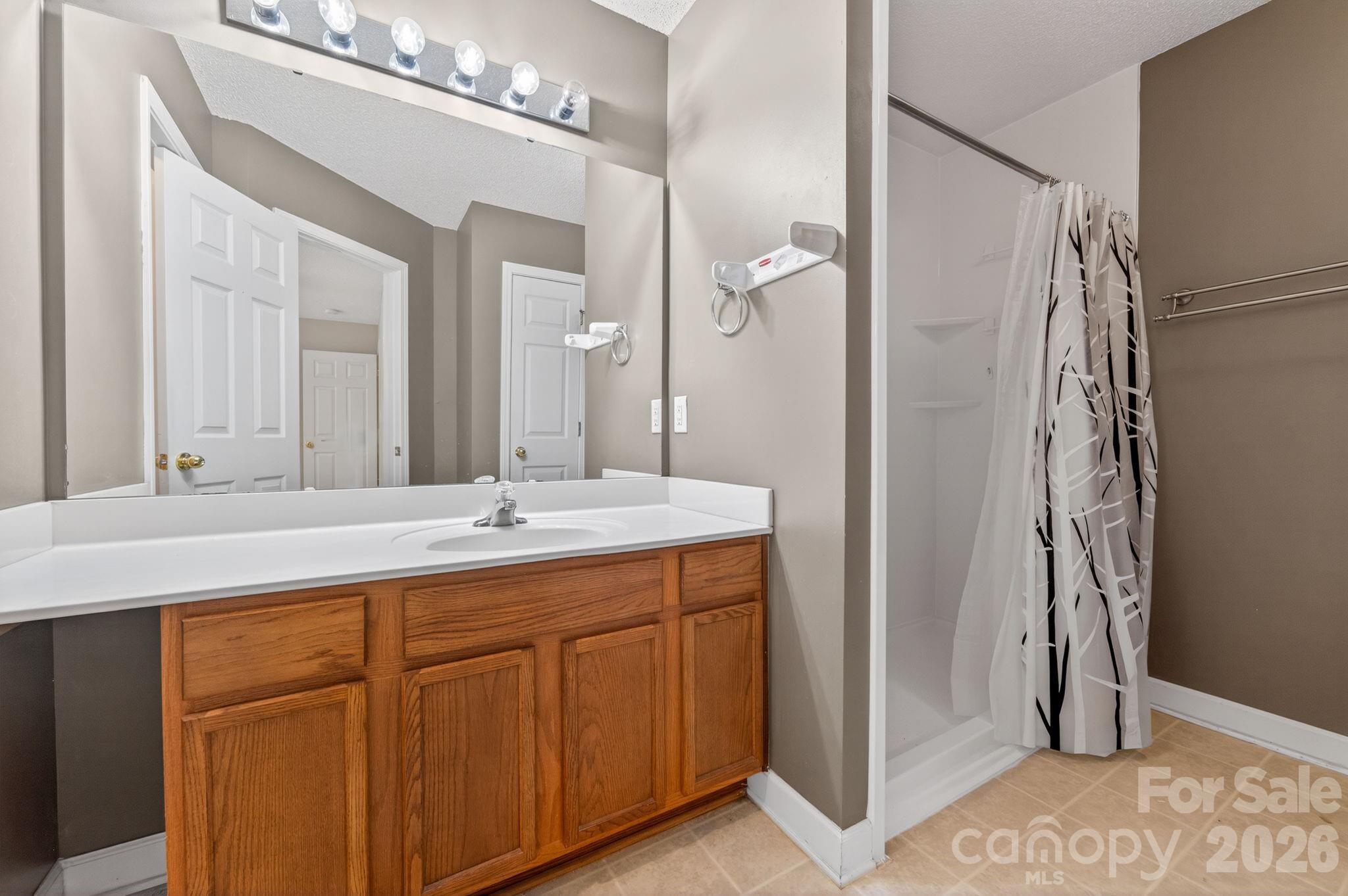 1423 Quail Street Property Photo 21
