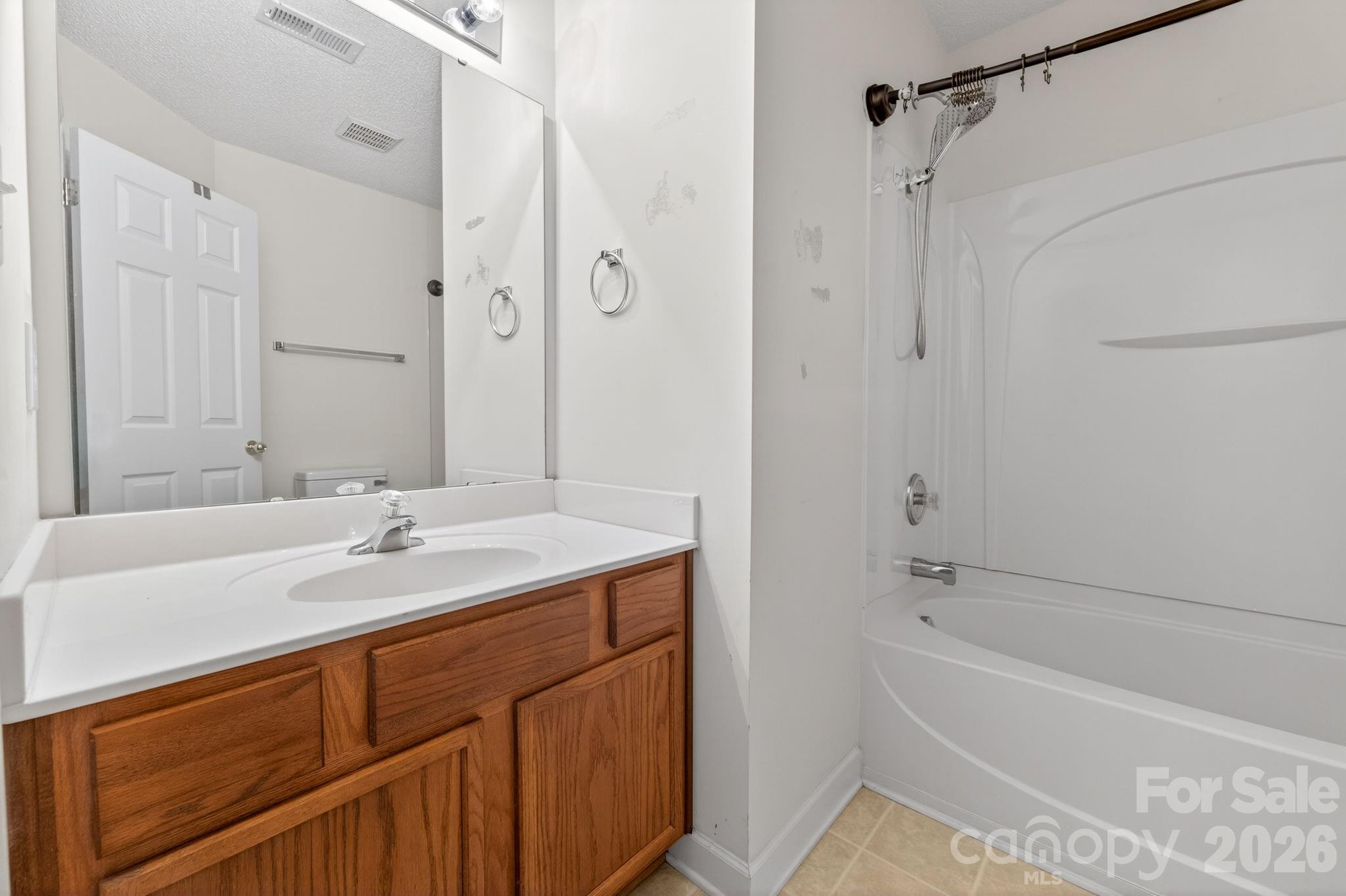 1423 Quail Street Property Photo 28