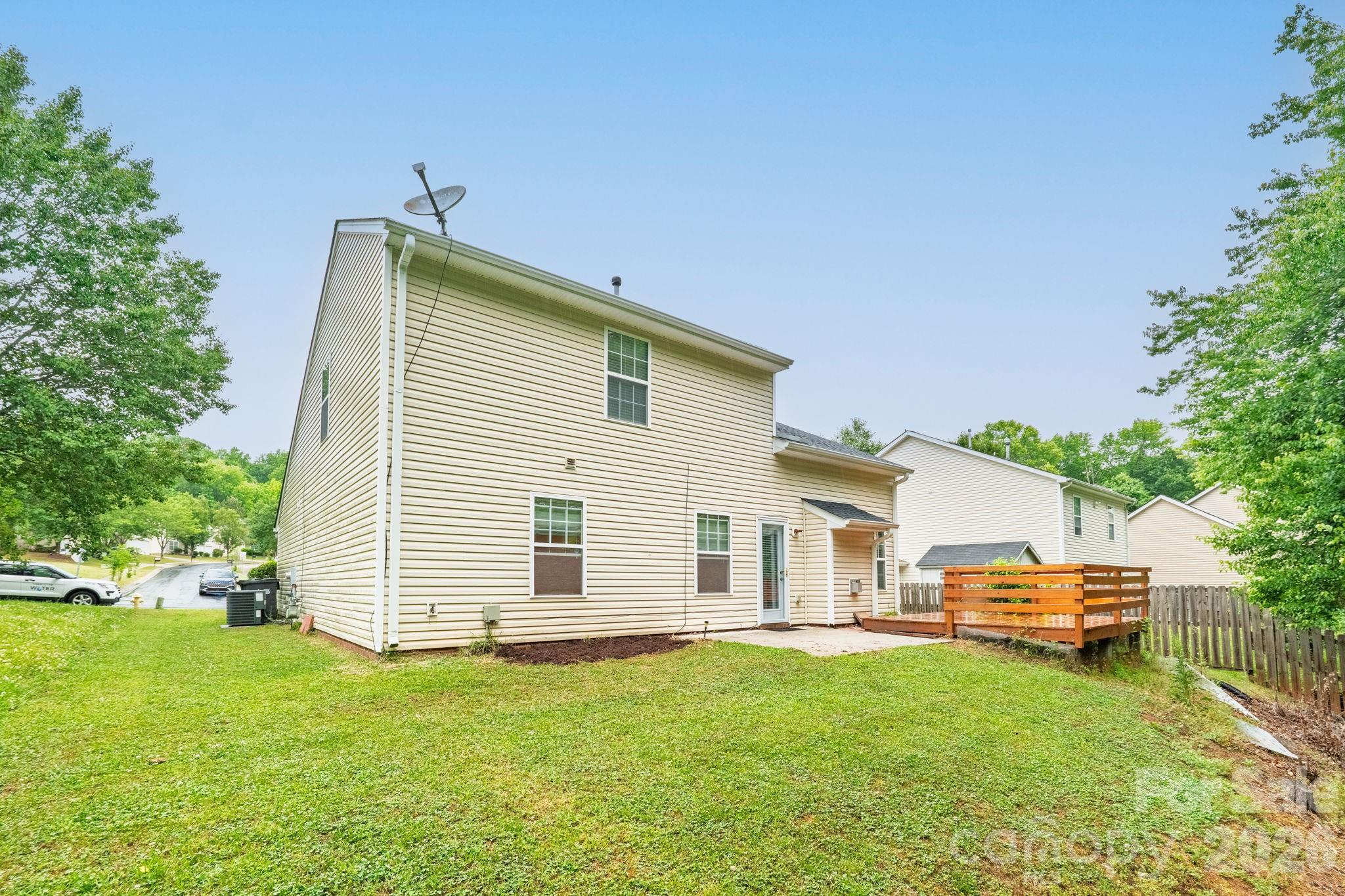 1423 Quail Street Property Photo 37