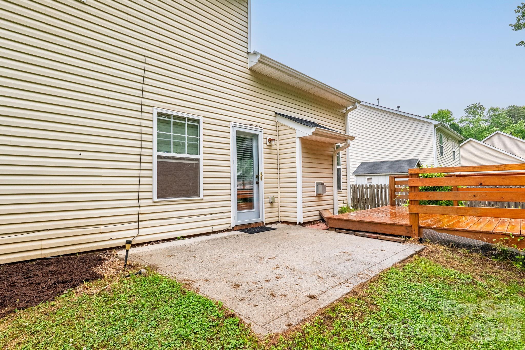 1423 Quail Street Property Photo 38