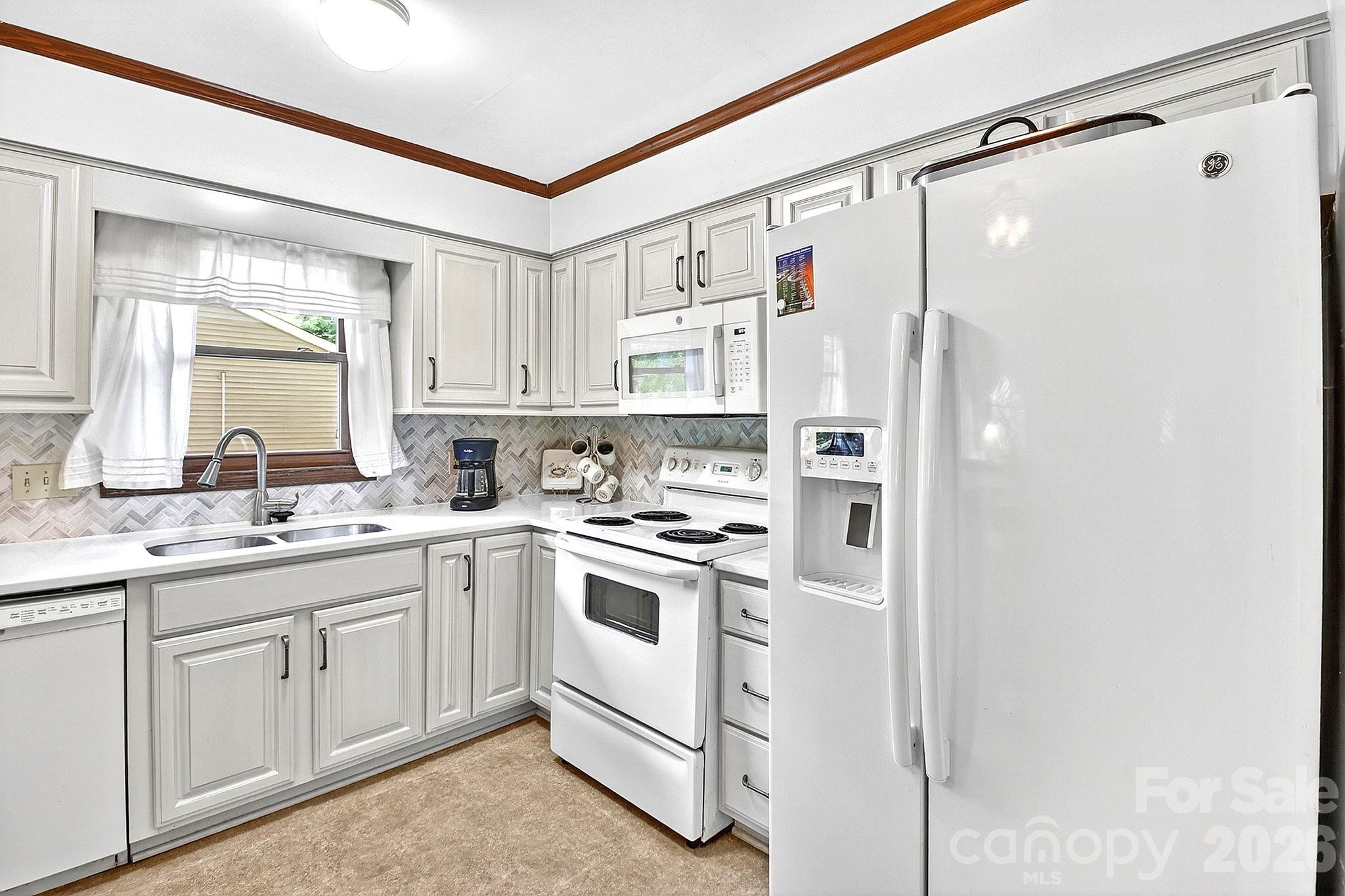 6111 Patrick Place Property Photo 12
