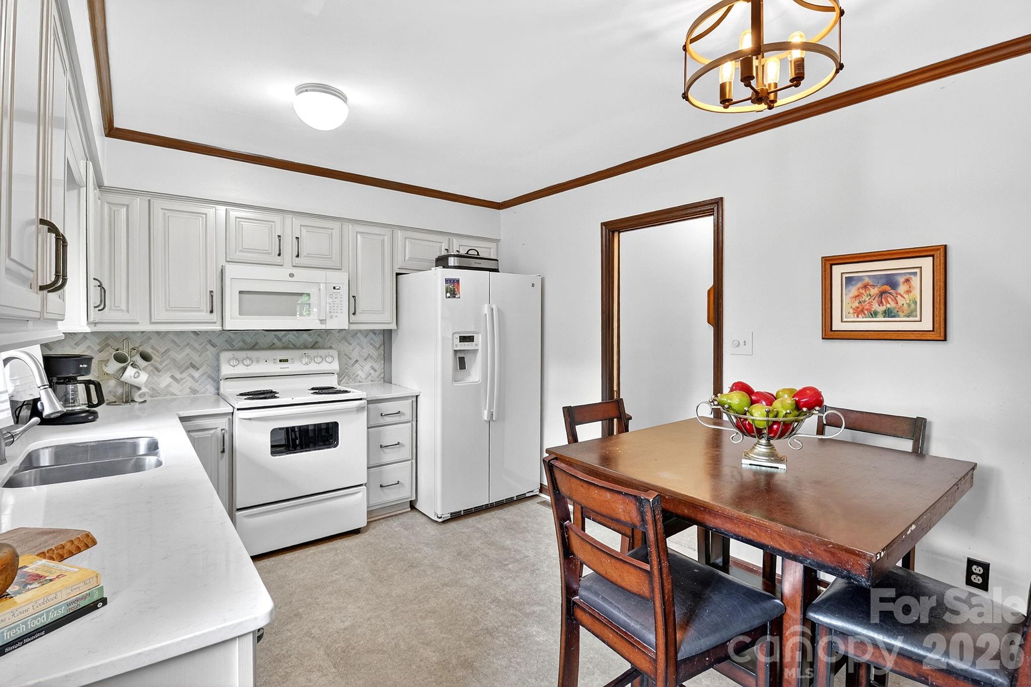 6111 Patrick Place Property Photo 14
