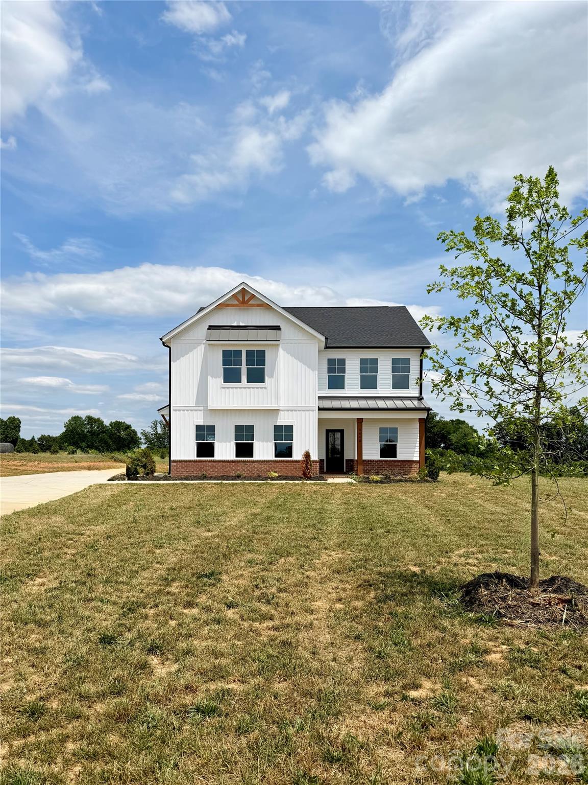 2440 Sandy Springs Road Property Photo 1
