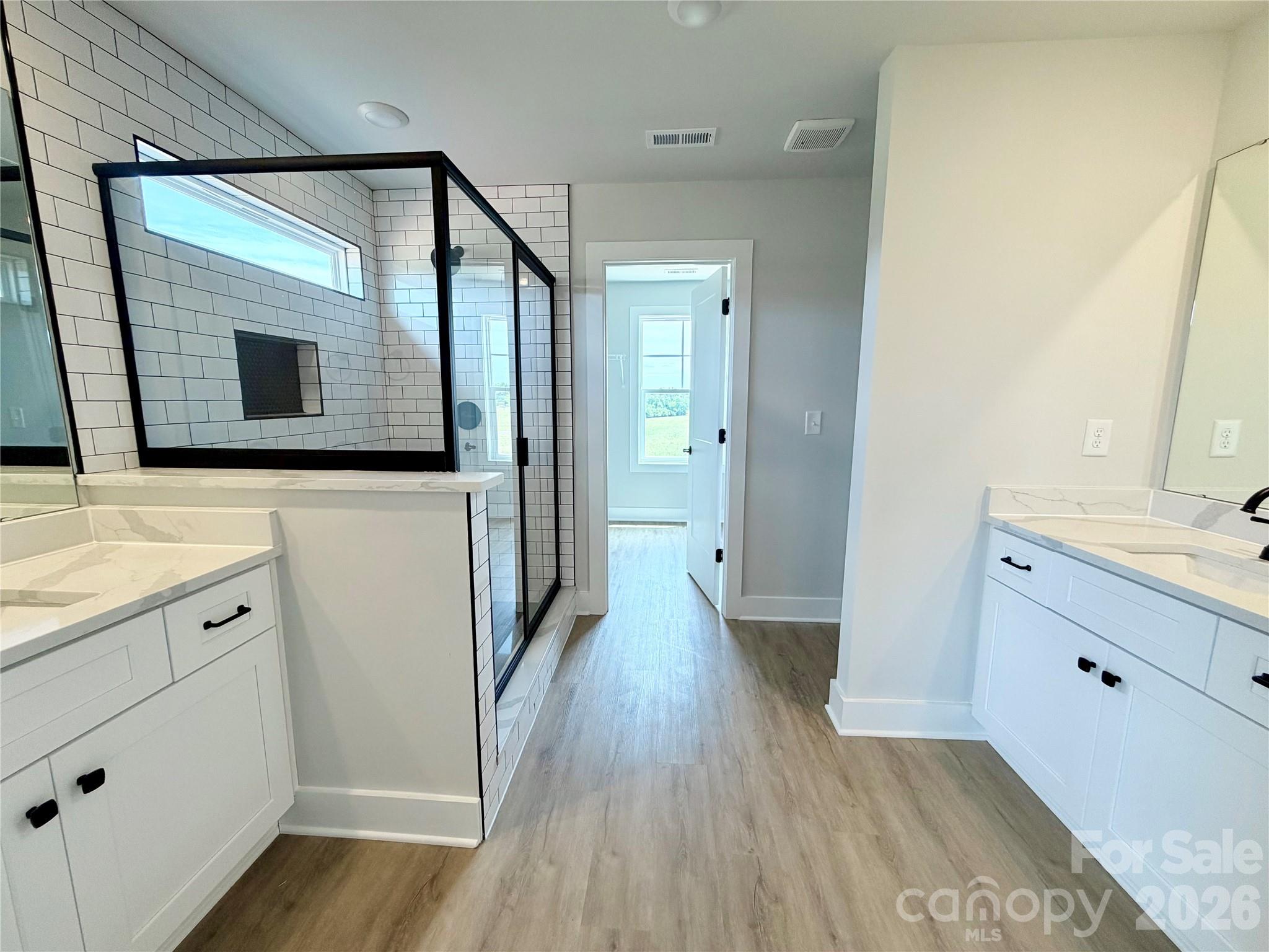 2440 Sandy Springs Road Property Photo 10