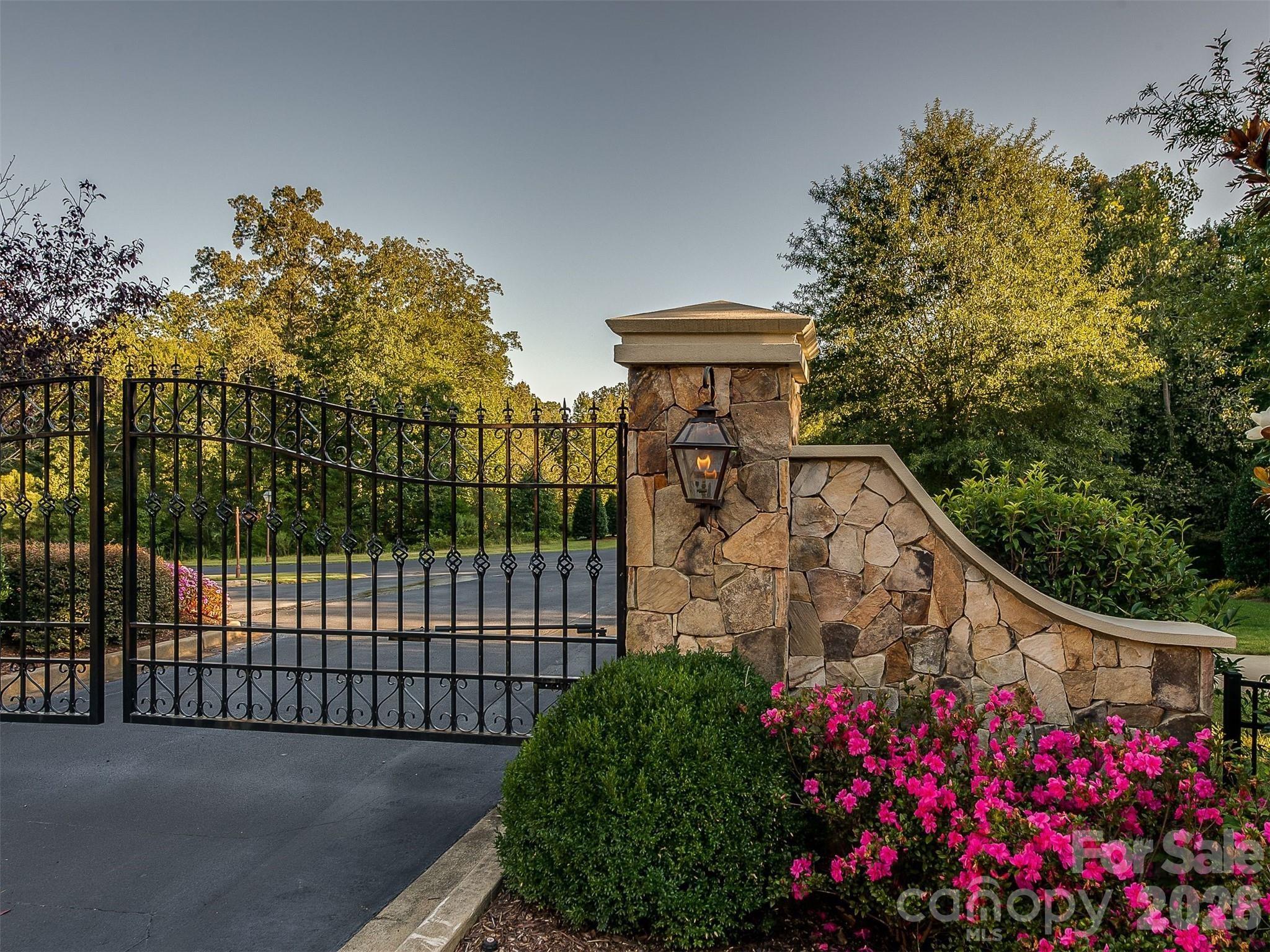7316 Barrington Ridge Drive Property Photo 9