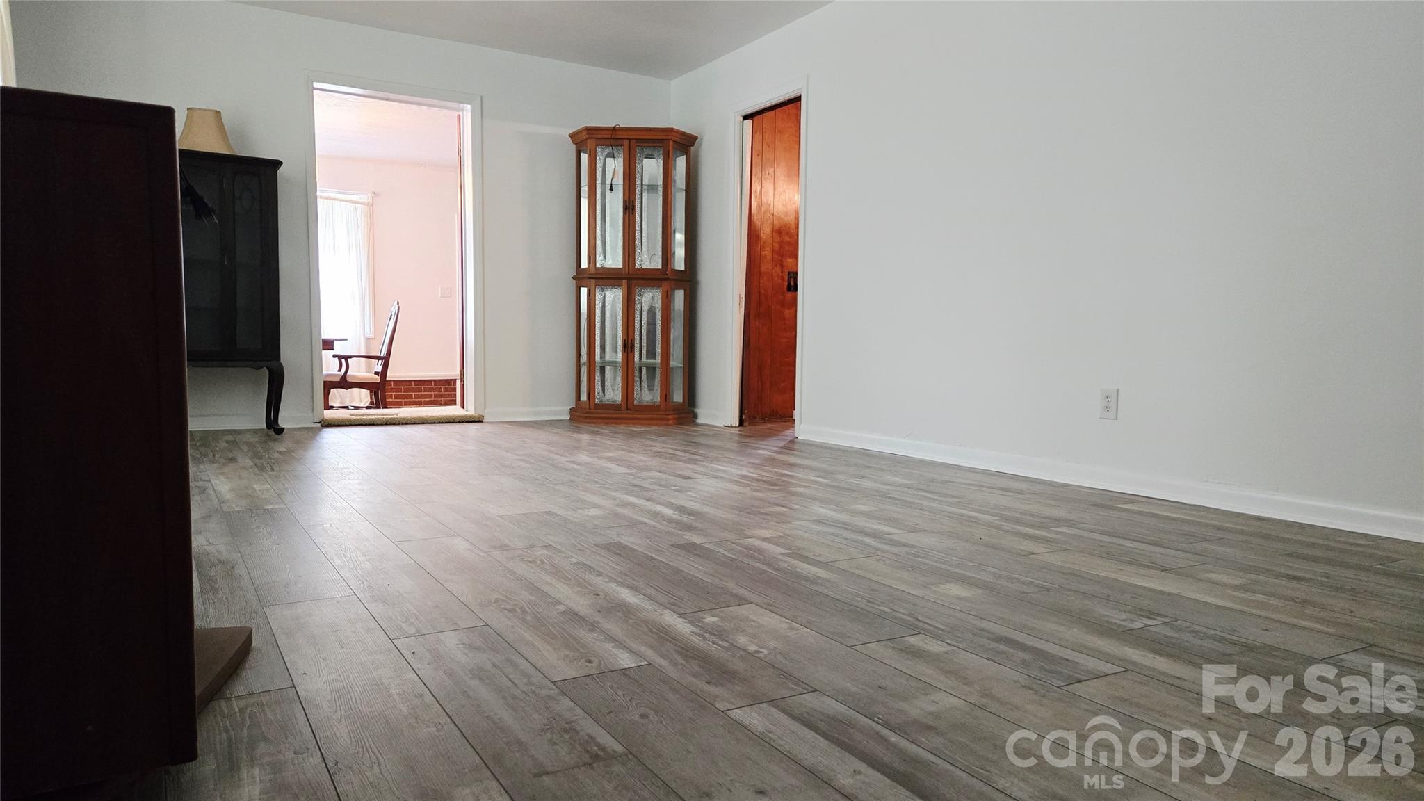 788 Kenmore Street Property Photo 3