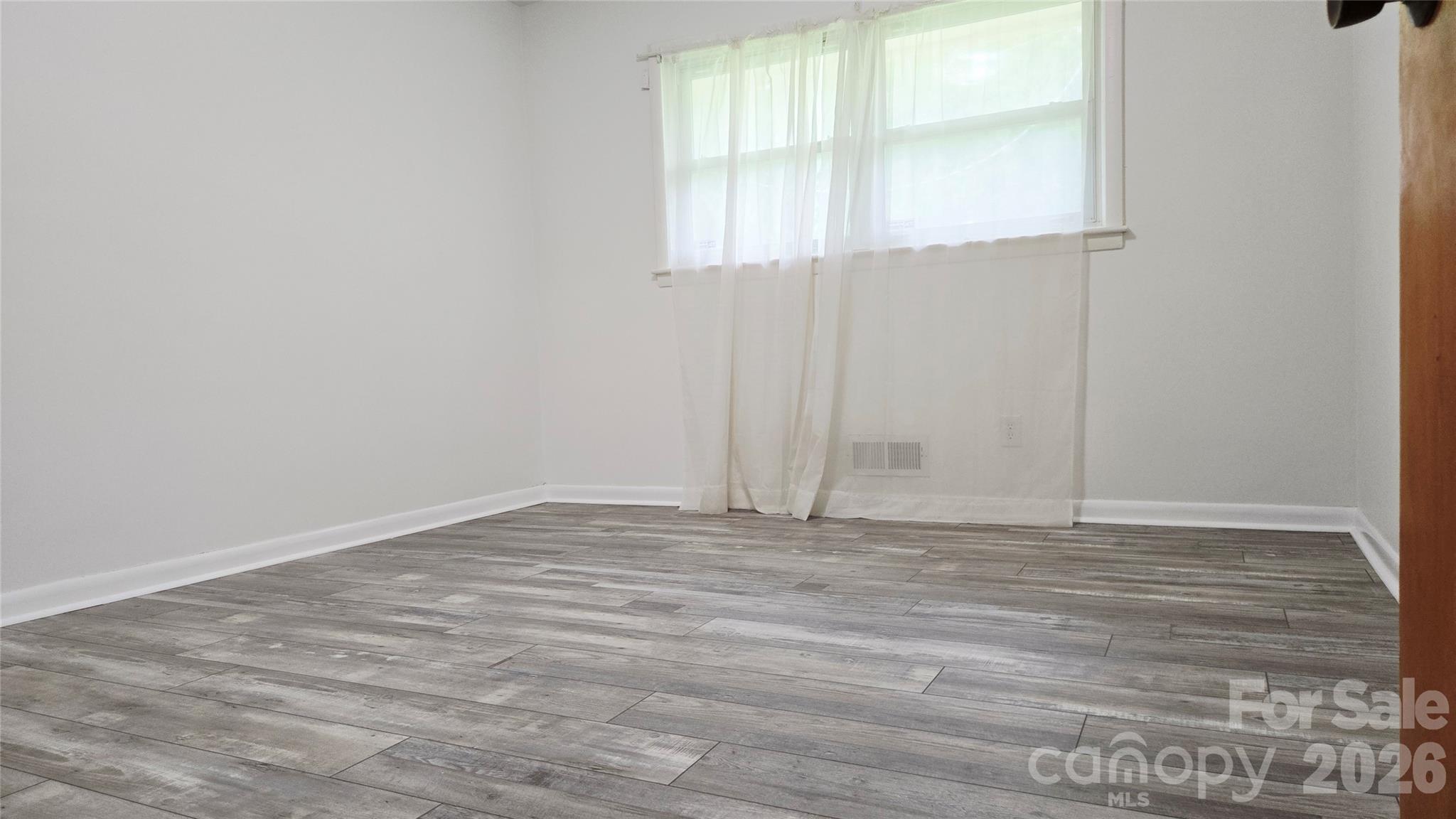 788 Kenmore Street Property Photo 12