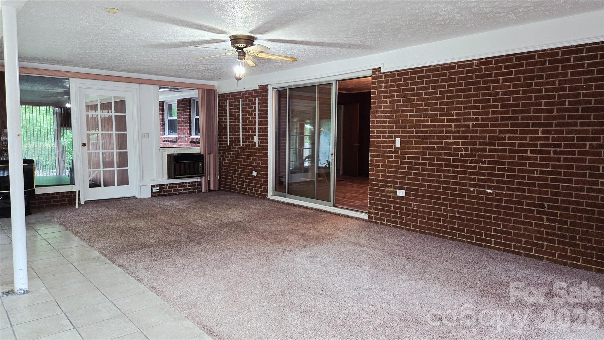 788 Kenmore Street Property Photo 14