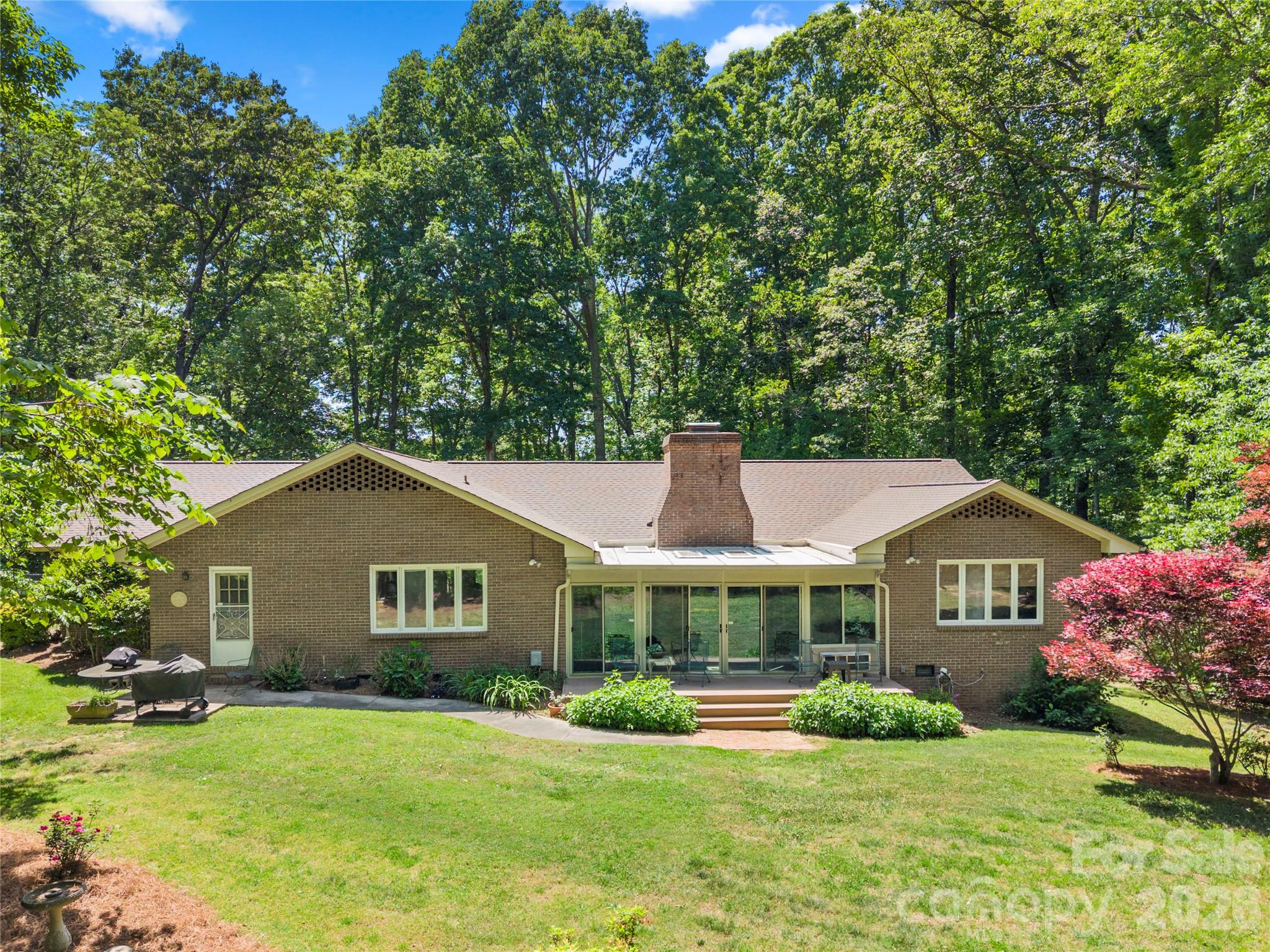 3426 Driftwood Drive Property Photo 1