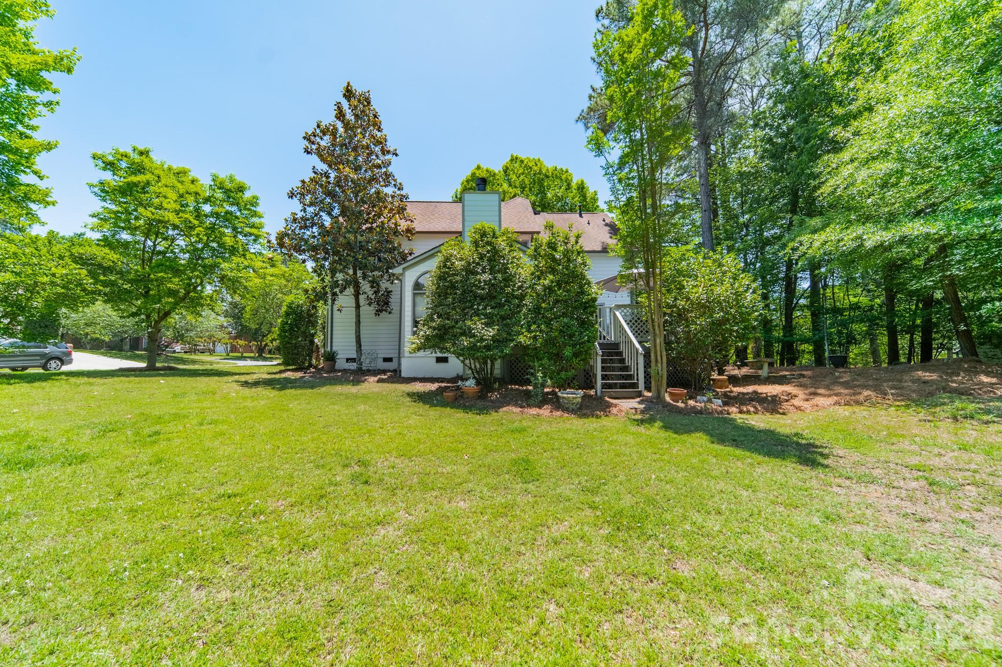 11043 Seven Coves Drive Property Photo 2
