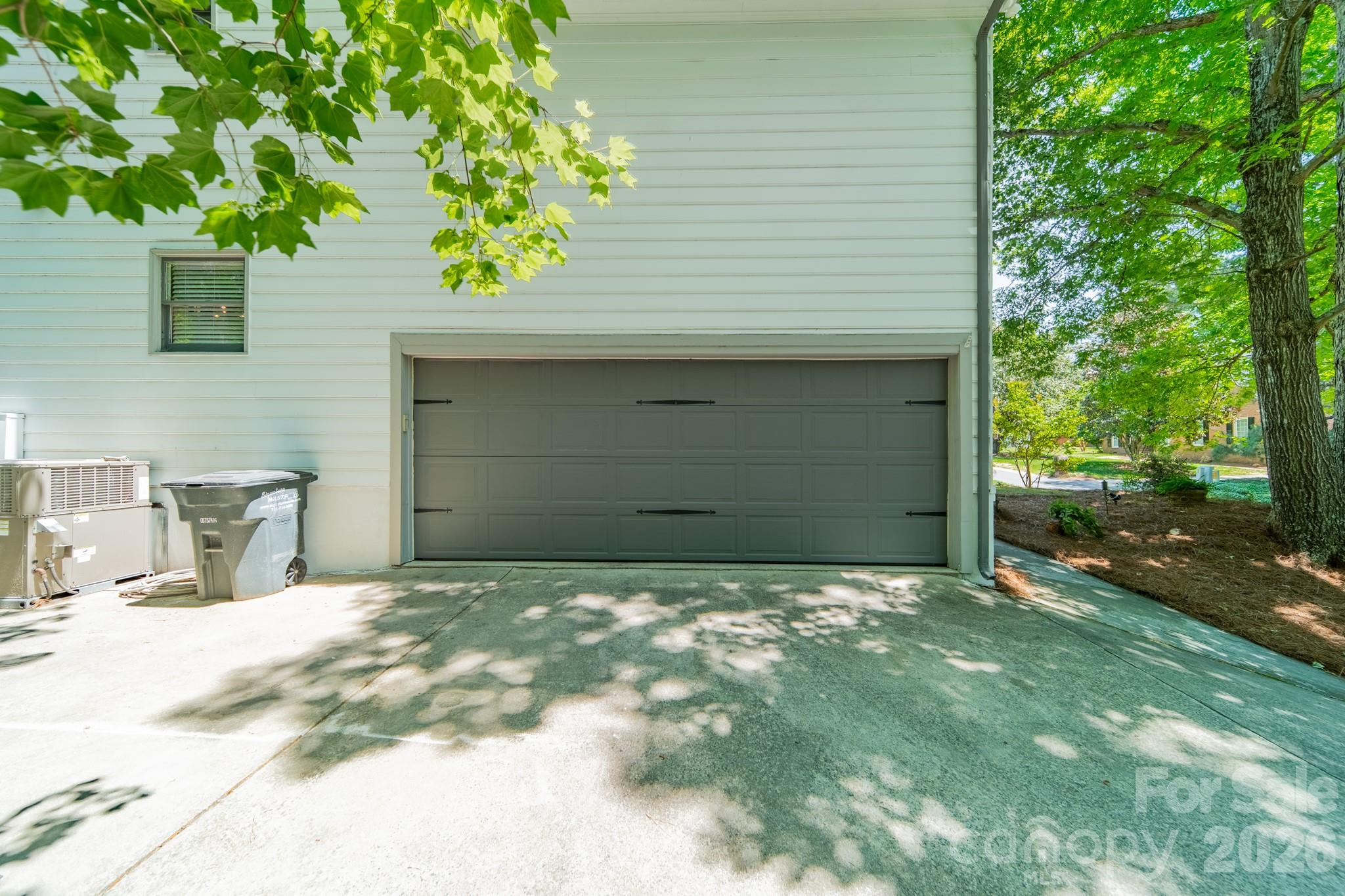 11043 Seven Coves Drive Property Photo 11